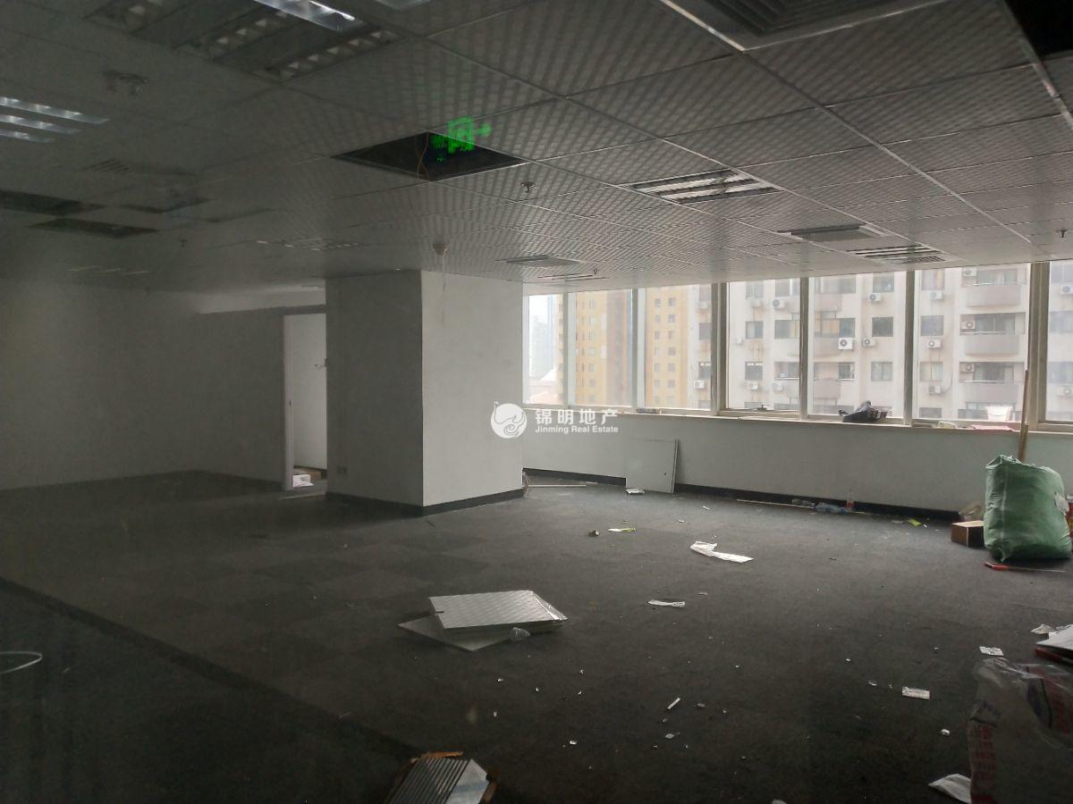 潍坊东方国际科技大厦129平米写字楼出租