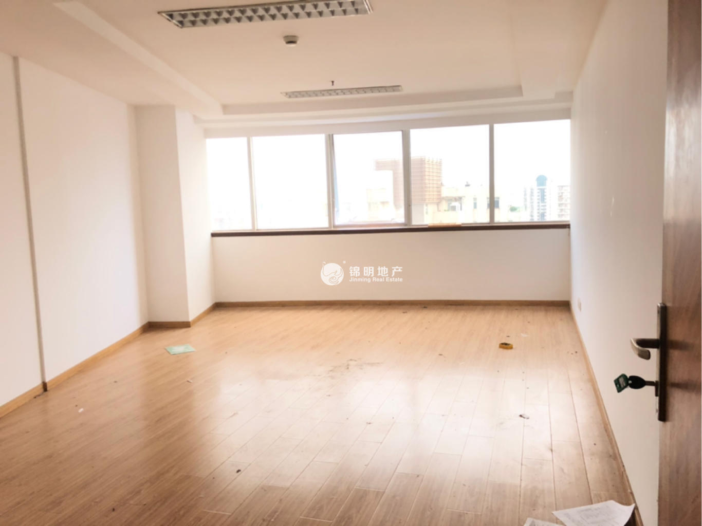 光新华源世界广场51平米写字楼出租