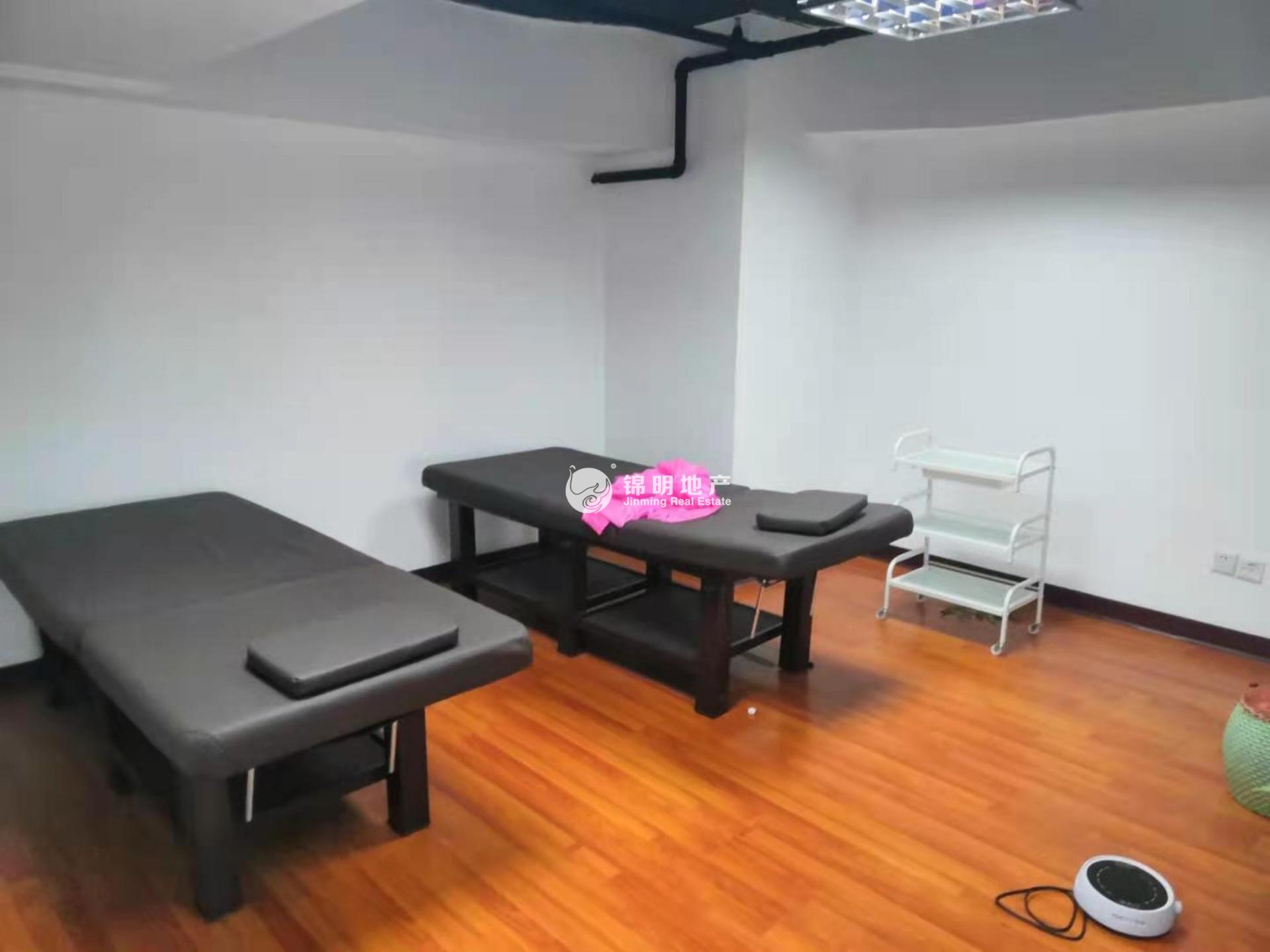 莘庄绿地蓝海54平米写字楼出租