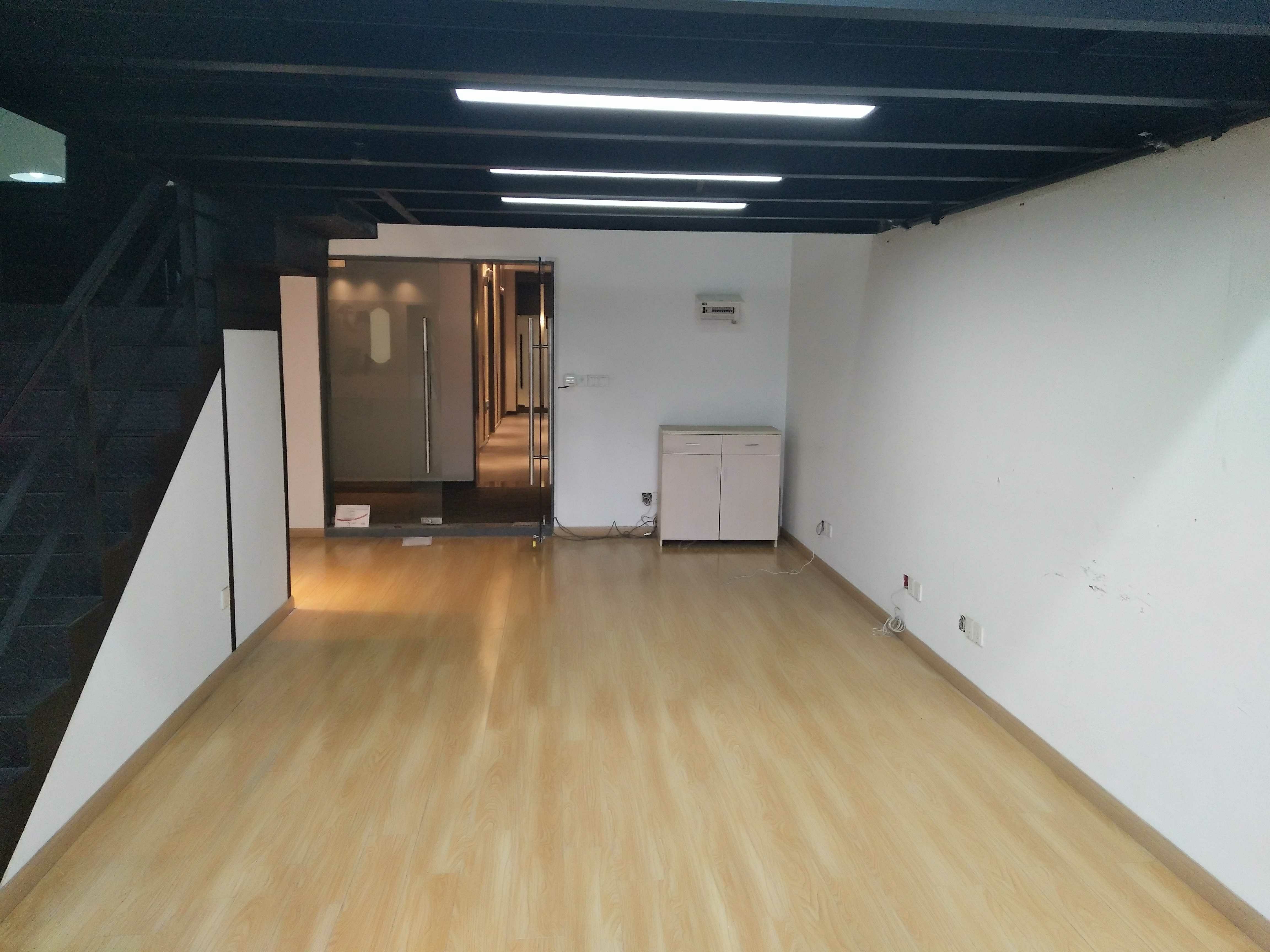 七宝万科七宝国际120平米写字楼出租