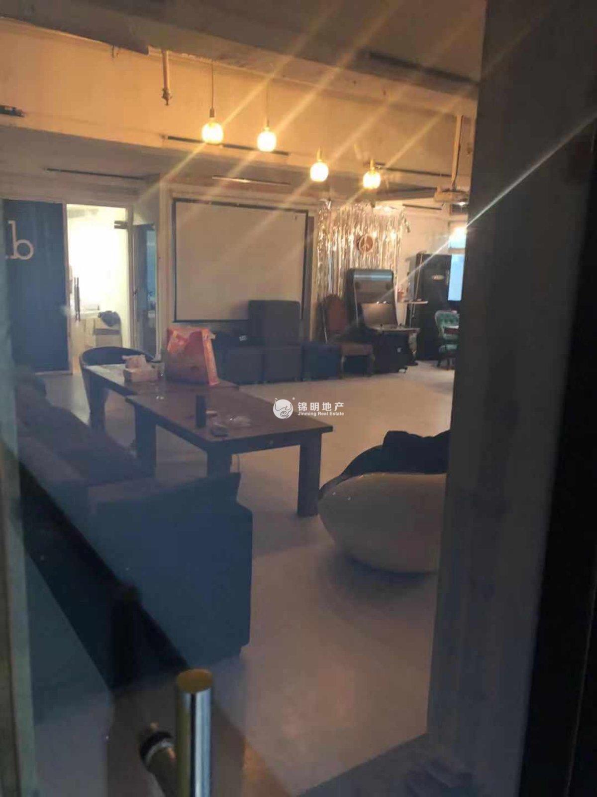 打浦桥海兴广场228平米写字楼出租