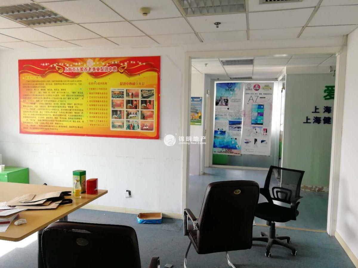 豫园新上海城市广场102平米写字楼出租