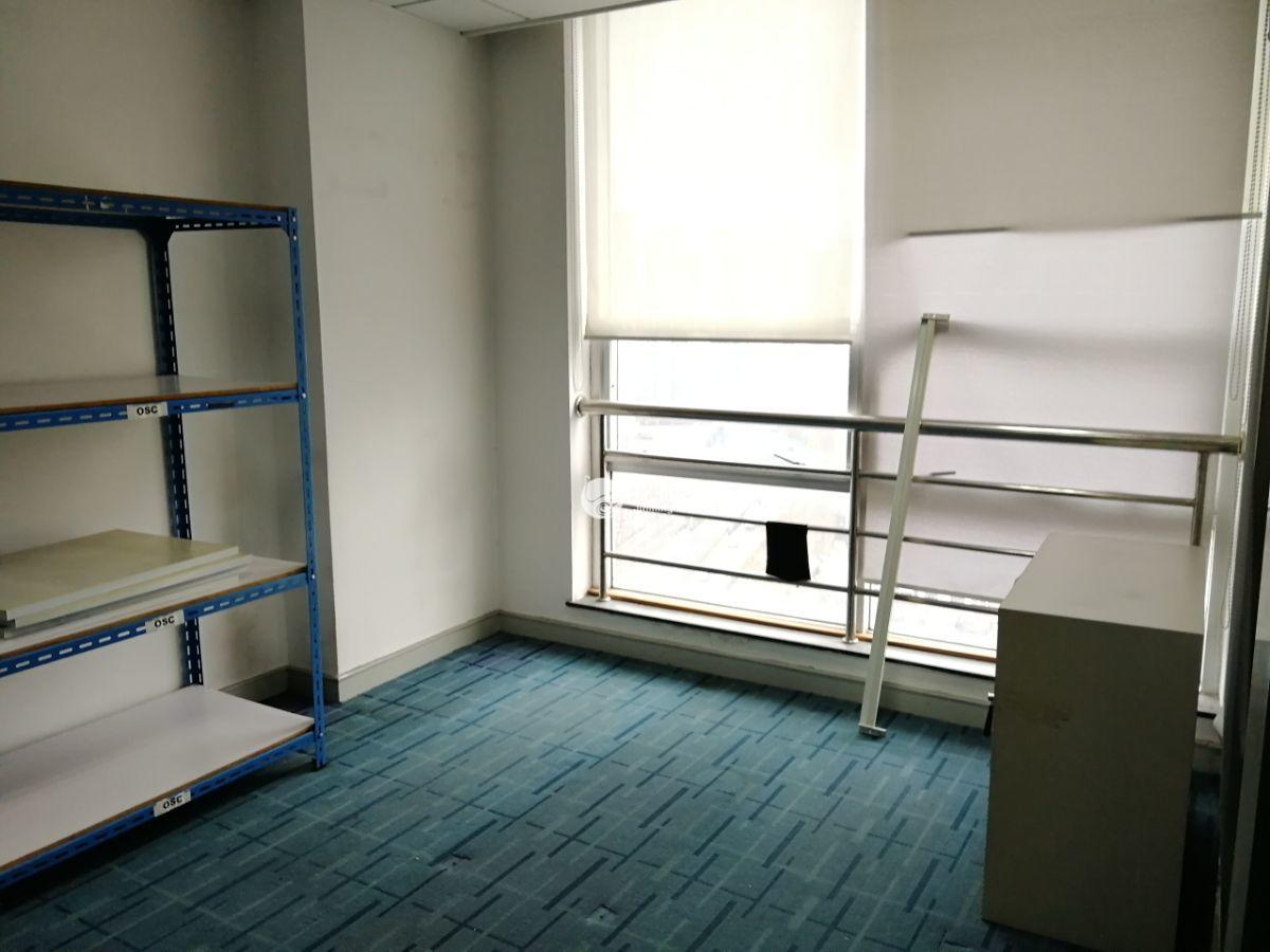 豫园新上海城市广场98平米写字楼出租