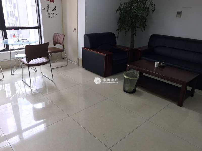 人民广场港泰广场168平米写字楼出租