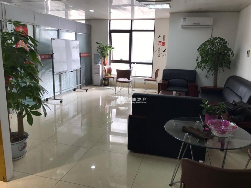 人民广场港泰广场168平米写字楼出租