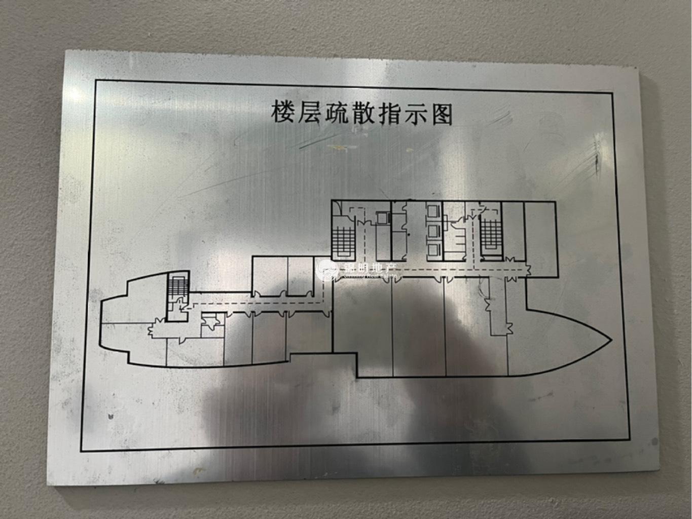 不夜城上海现代交通商务大厦220平米写字楼出租
