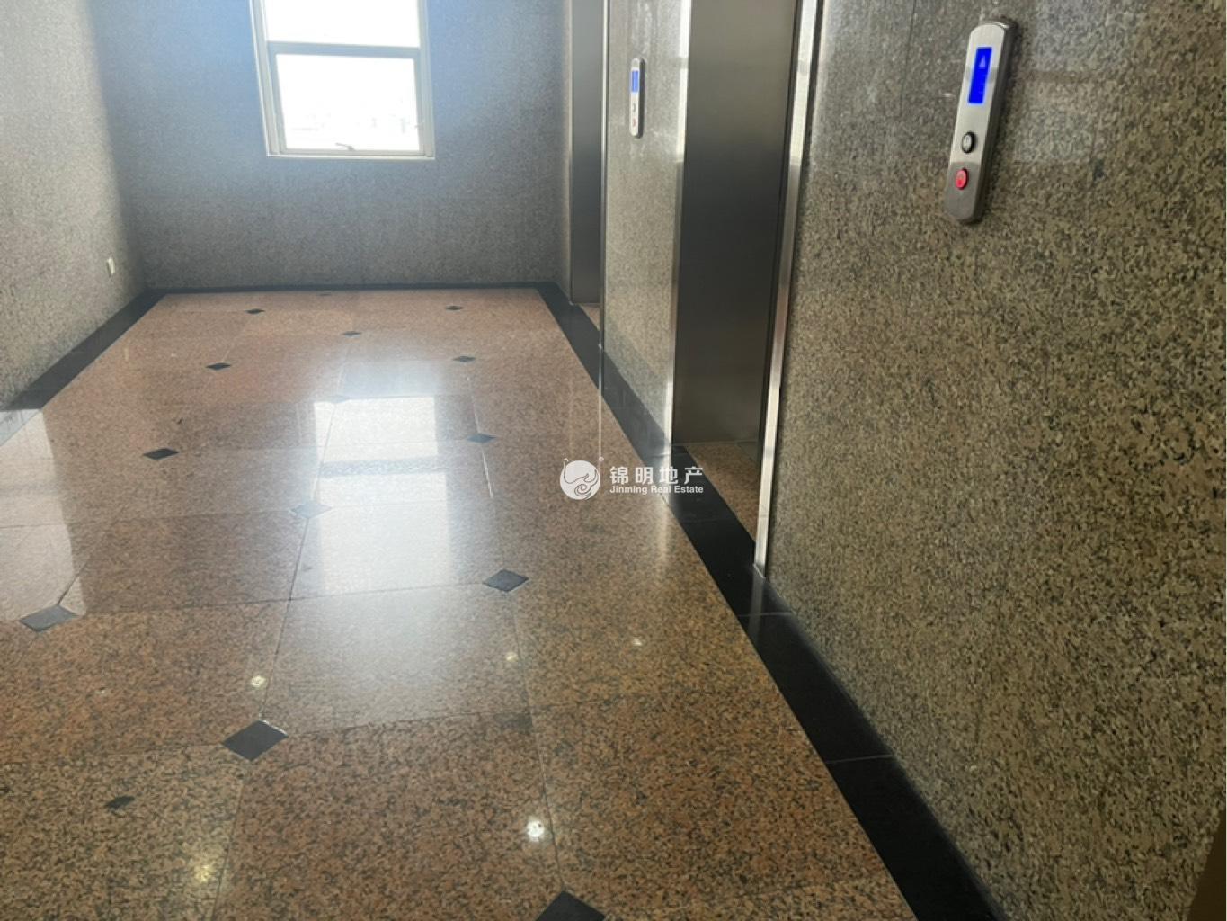 不夜城汉中广场58平米写字楼出租