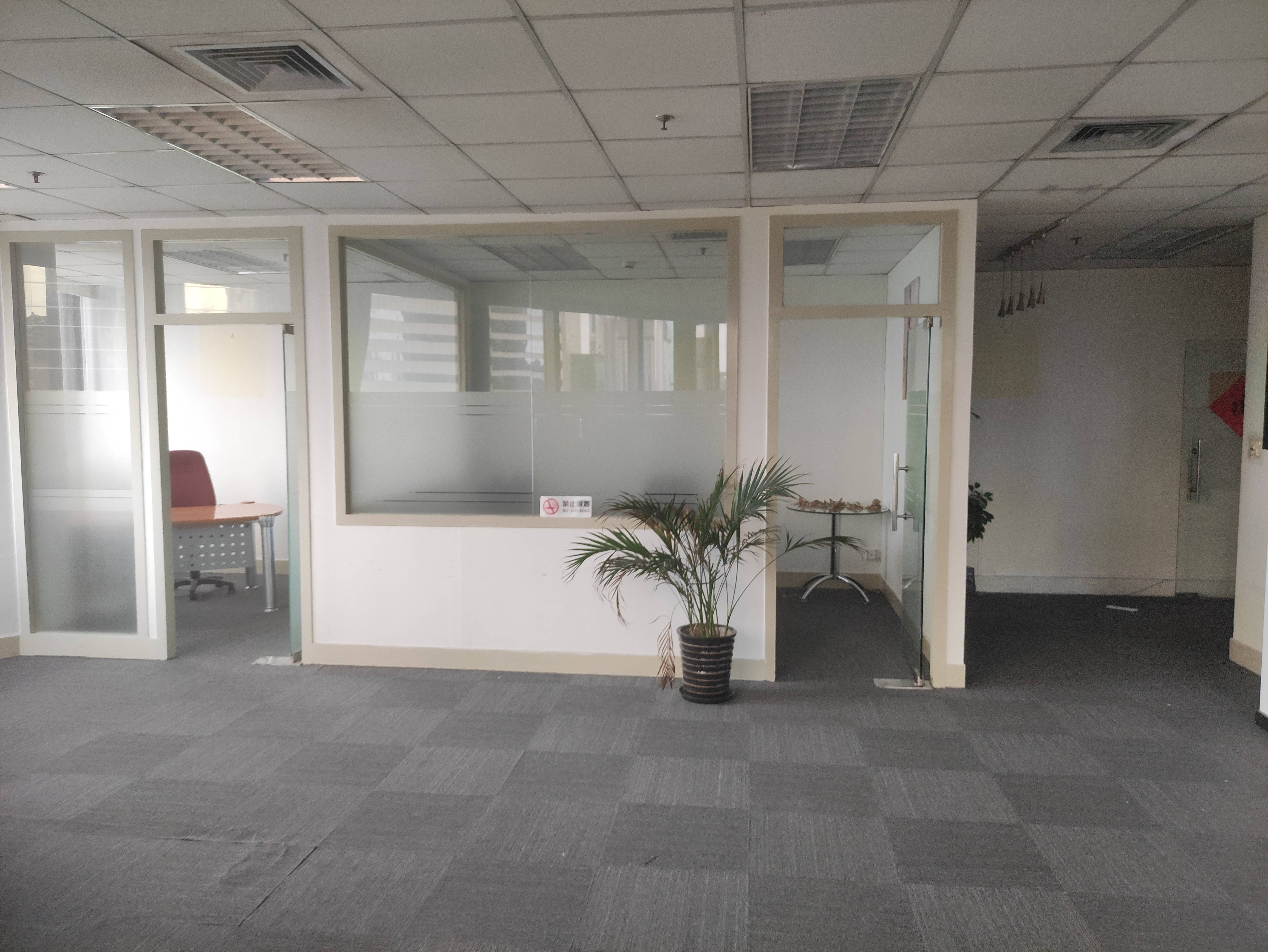 淮海中路恒积大厦127平米写字楼出租