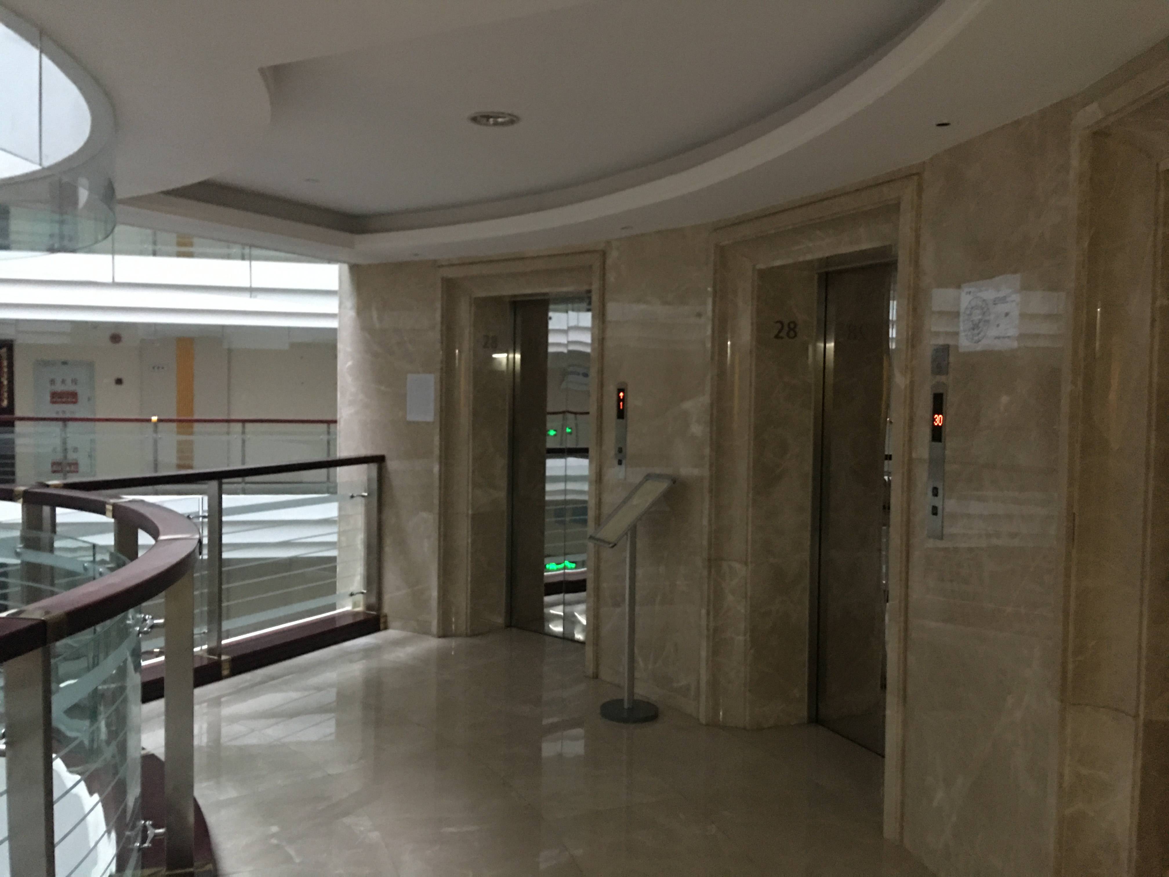 徐家汇嘉汇国际广场125平米写字楼出租