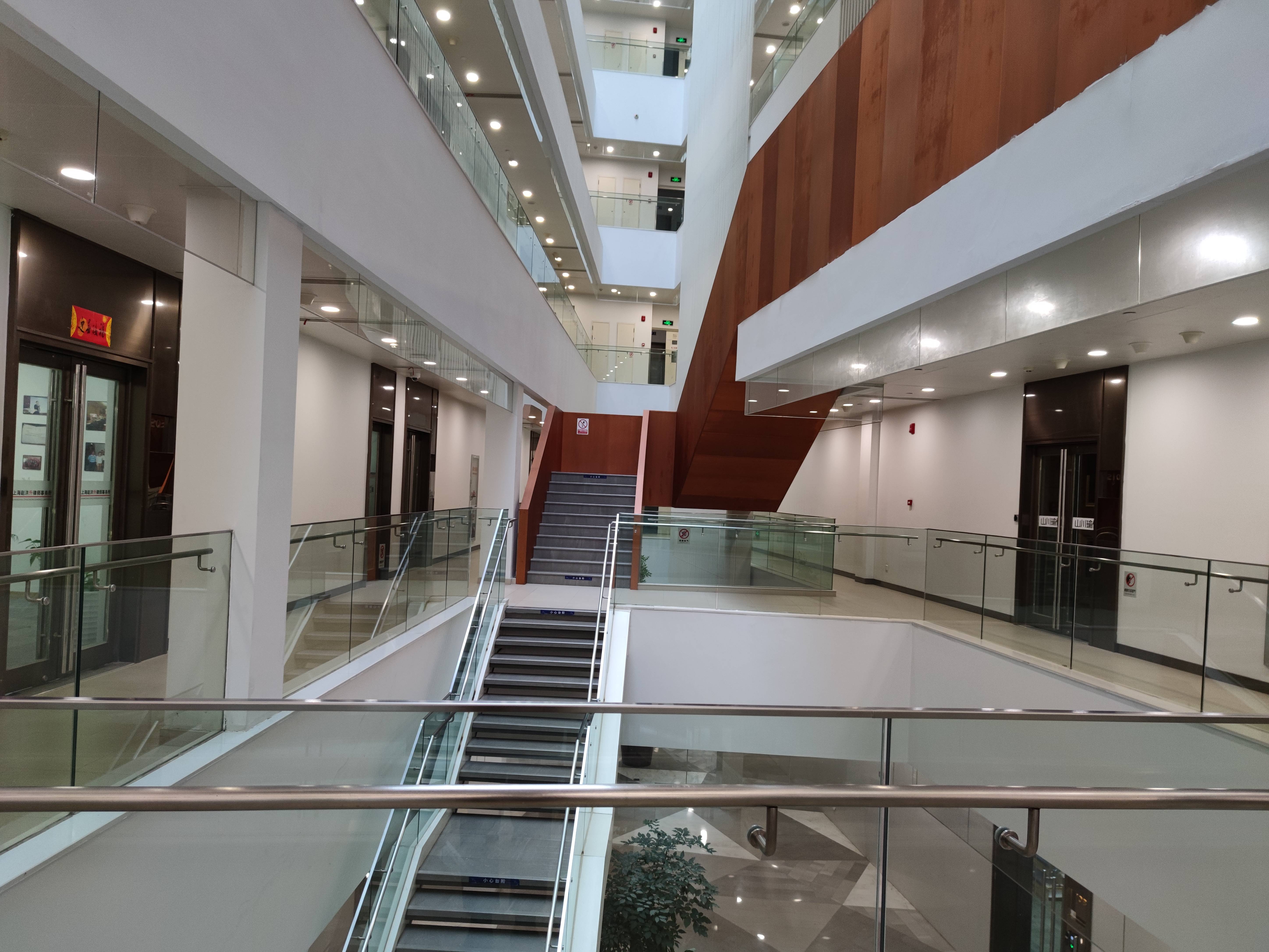 华漕万科时一区68平米写字楼出租