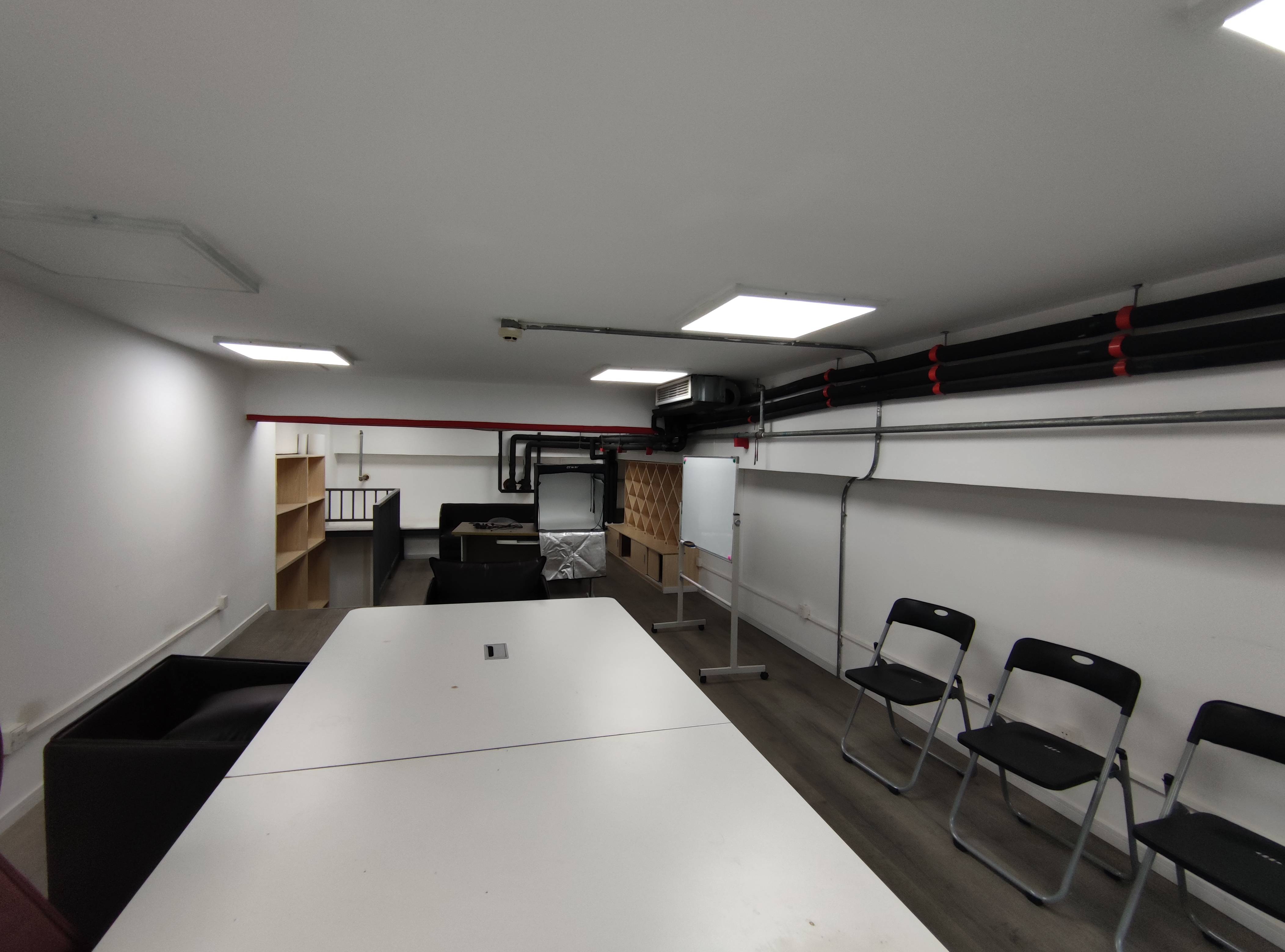 华漕万科时一区68平米写字楼出租