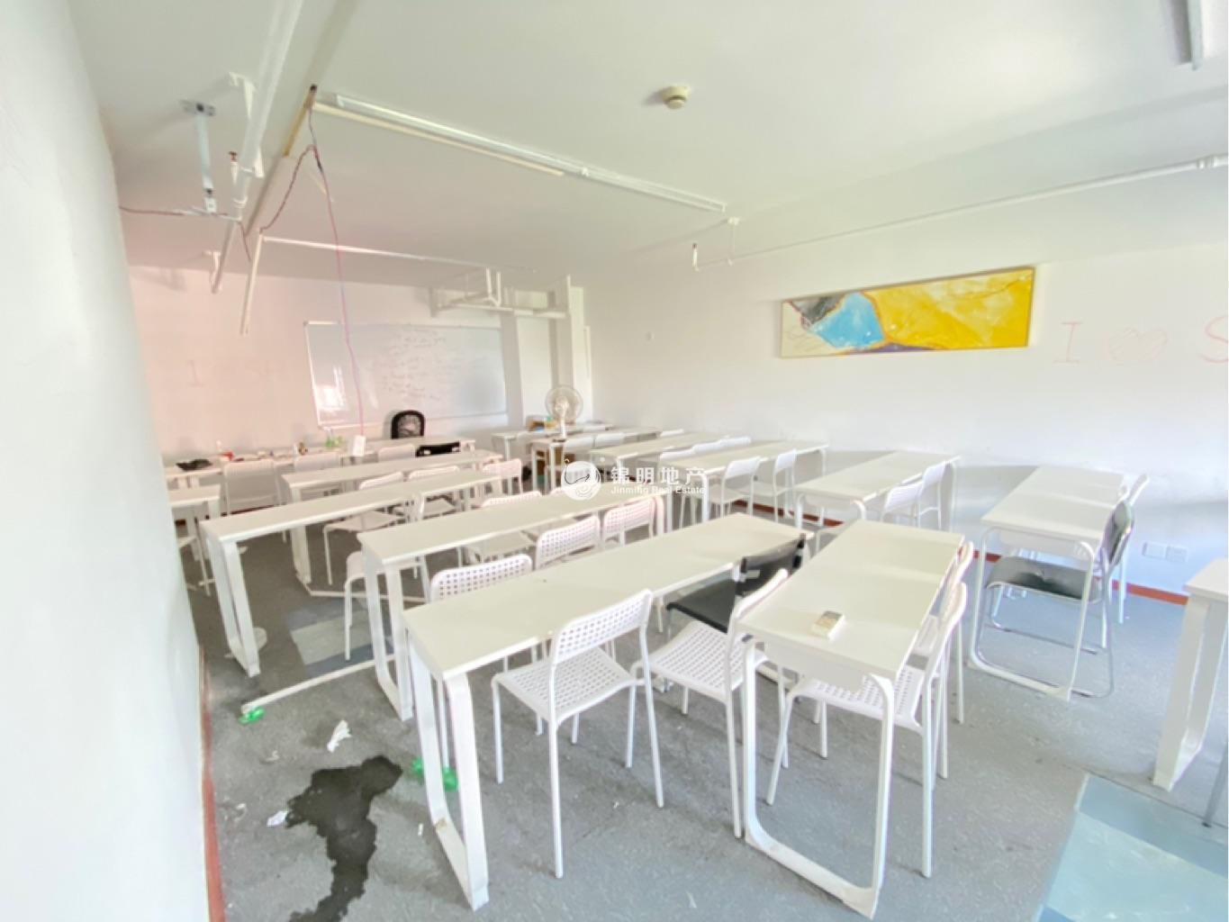 莘庄绿地蓝海77平米写字楼出租