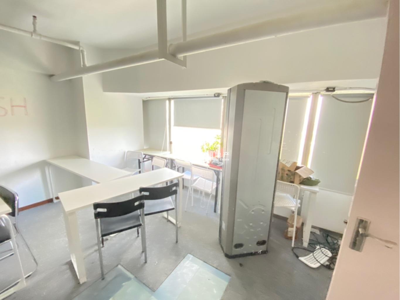 莘庄绿地蓝海77平米写字楼出租