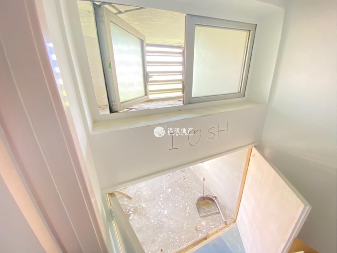 莘庄绿地蓝海77平米写字楼出租