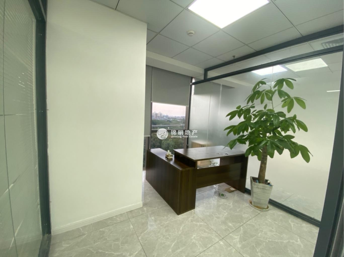 莘庄绿地蓝海102平米写字楼出租