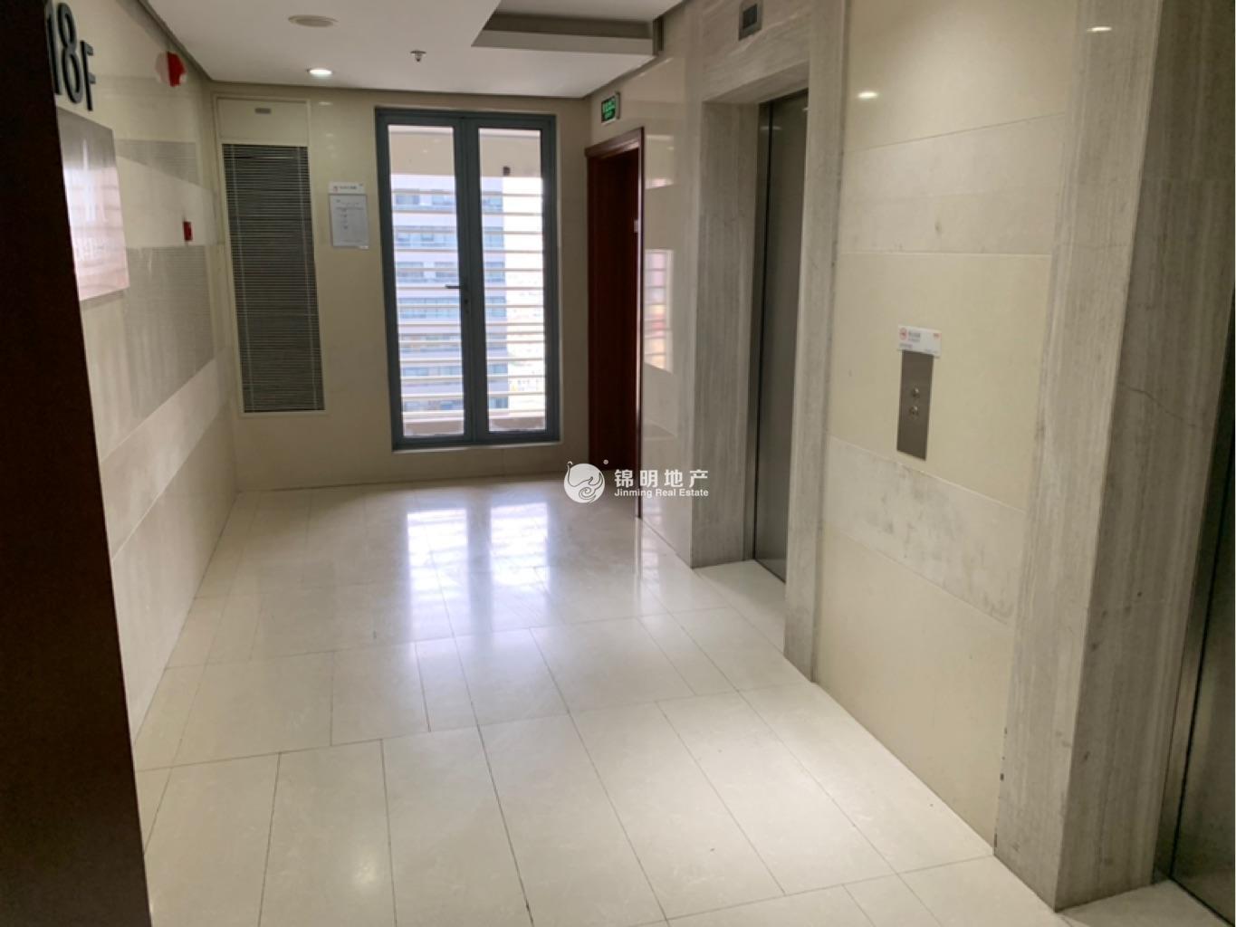 长风国盛中心110平米写字楼出租