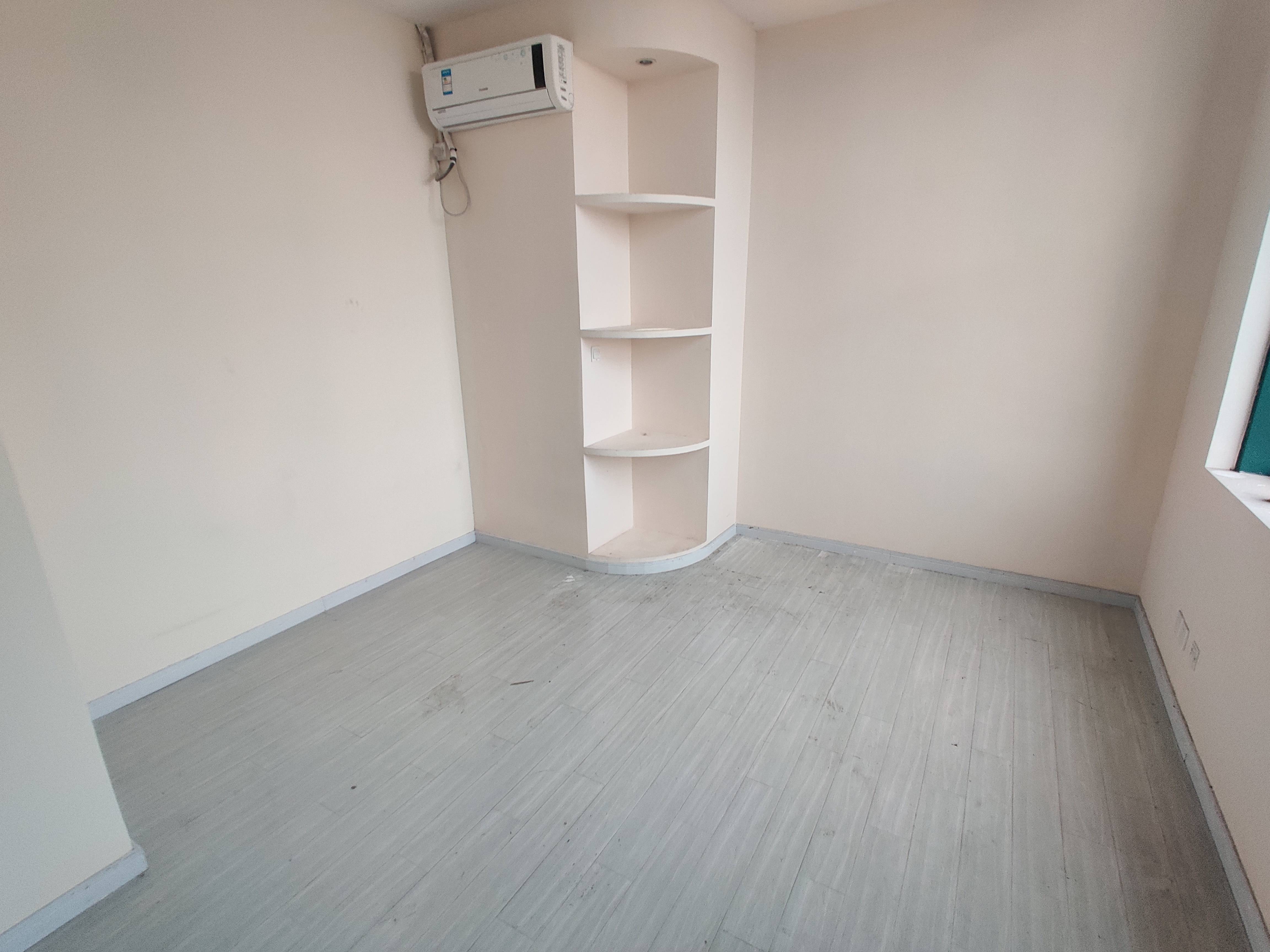 人民广场东新大厦150平米写字楼出租