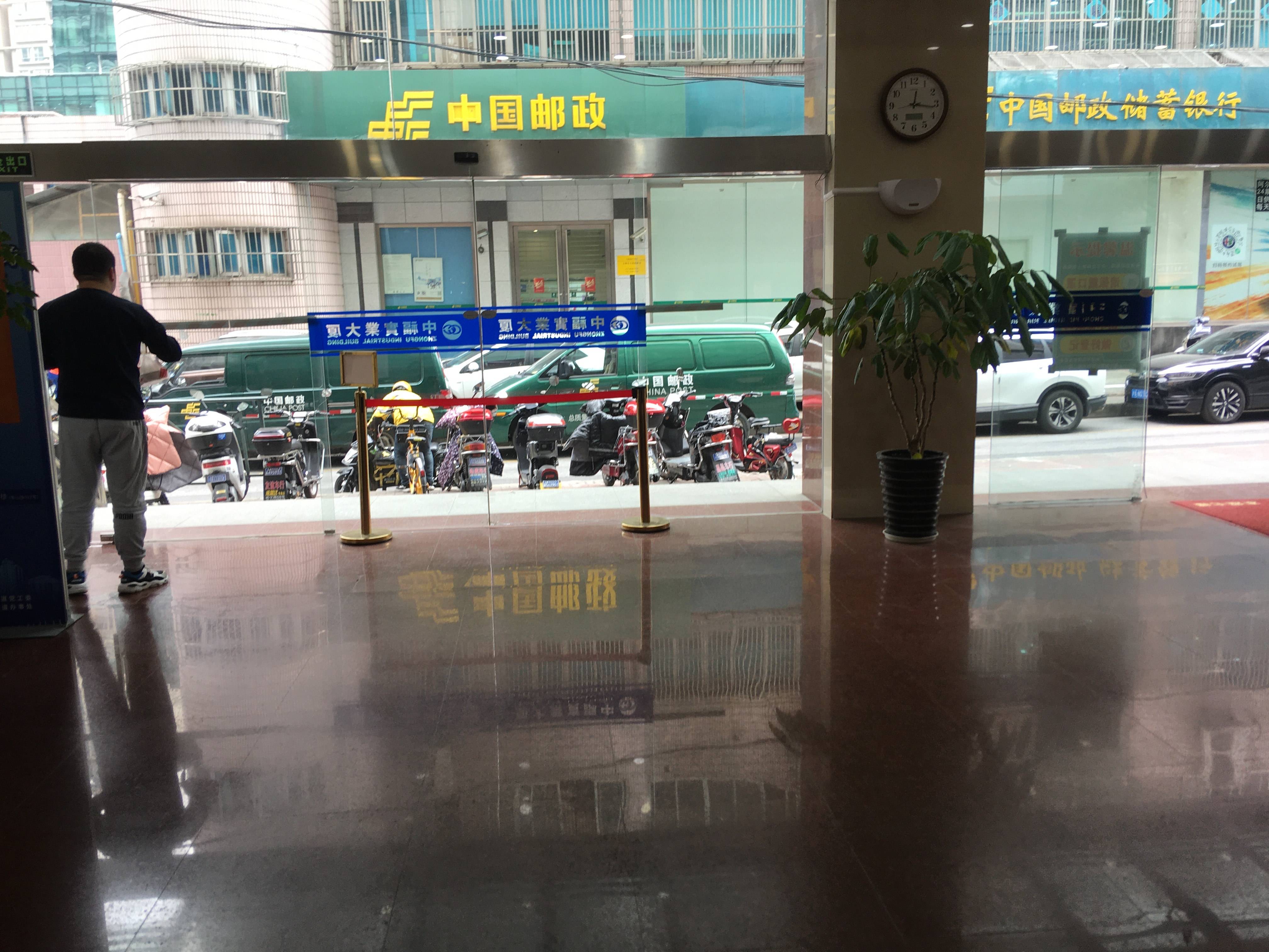 徐家汇中福实业大厦768平米写字楼出租