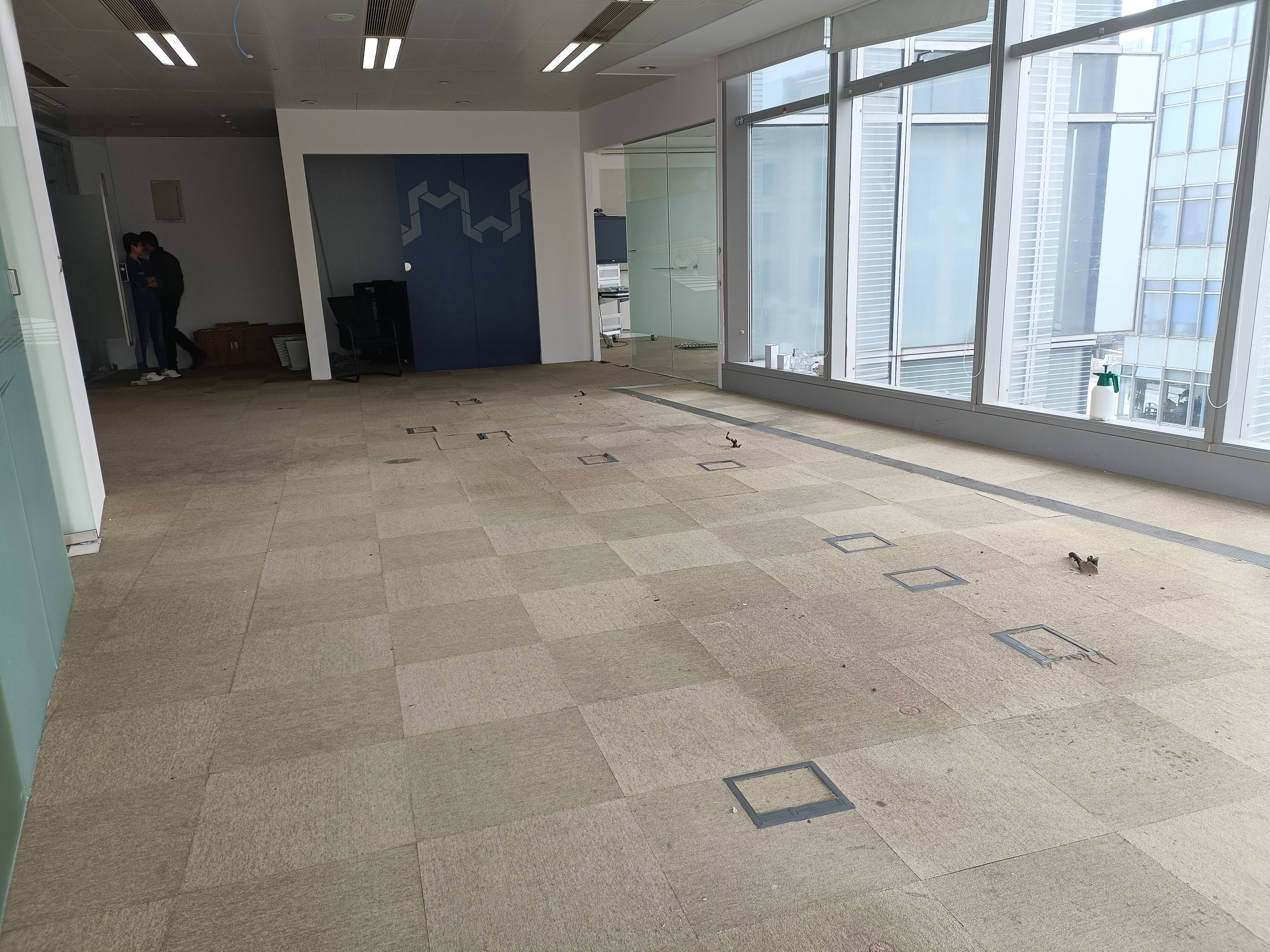 世博滨江绿地海外滩195平米写字楼出租