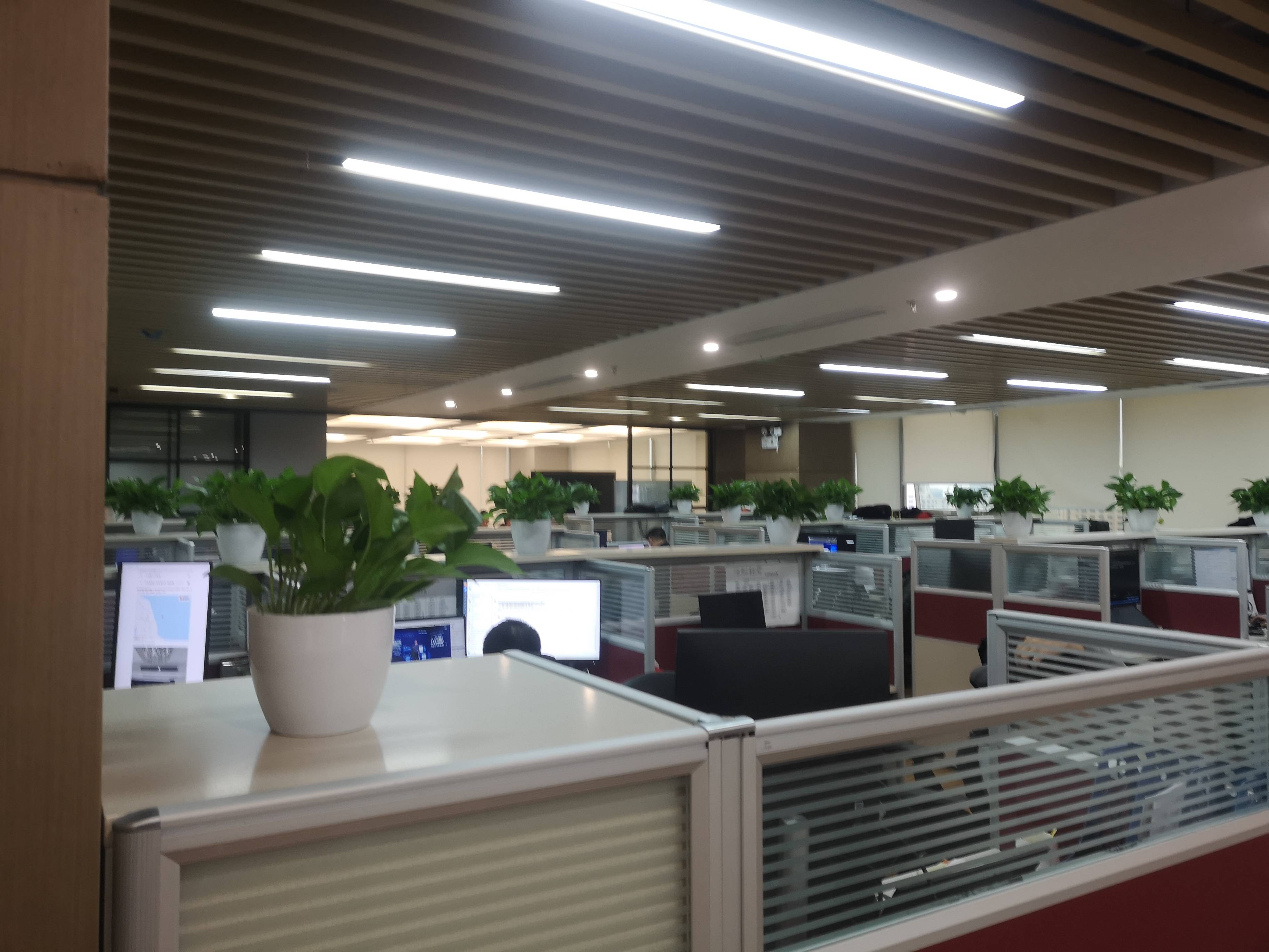 徐家汇兆丰环球大厦175平米写字楼出租