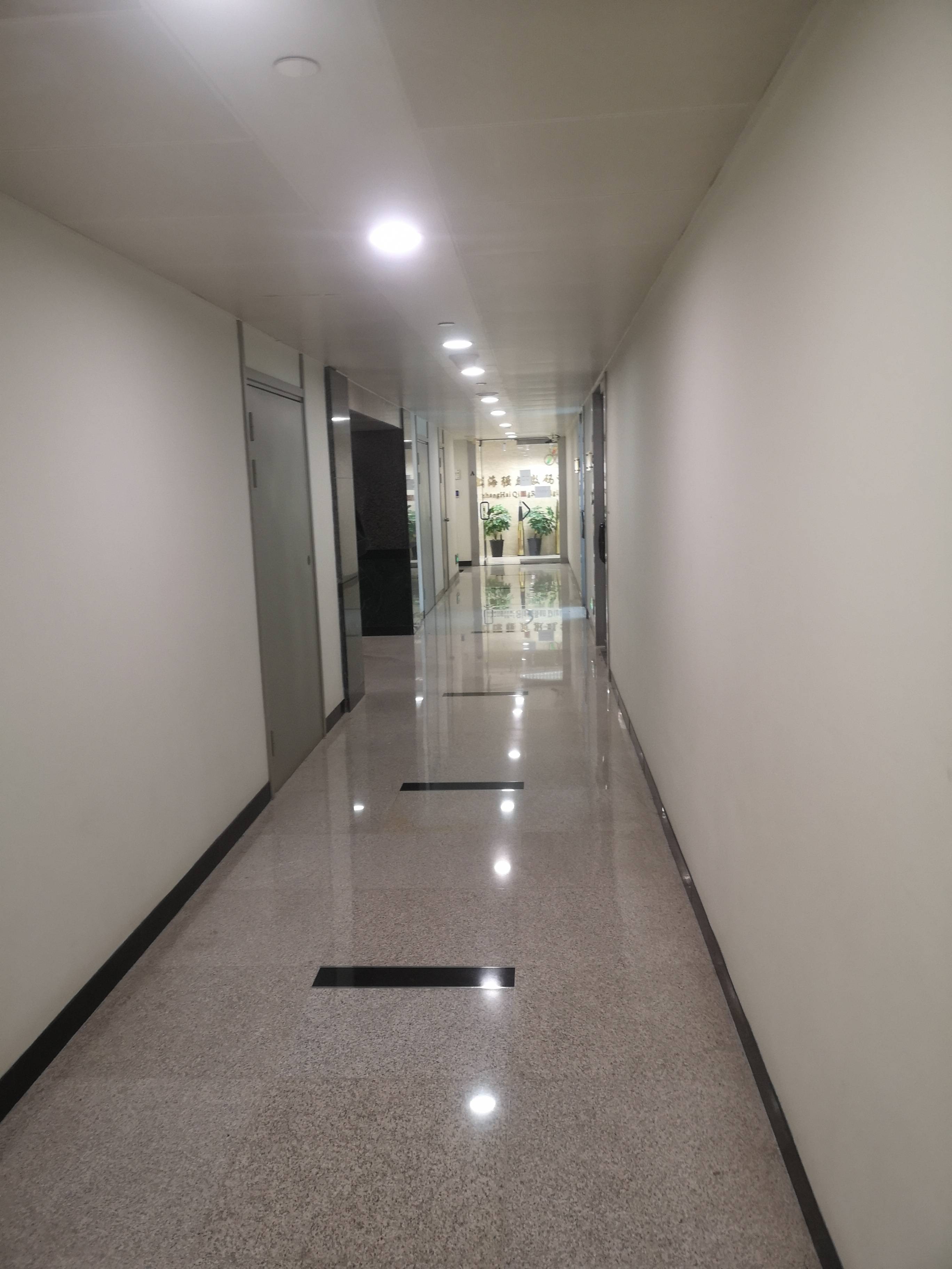 徐家汇兆丰环球大厦175平米写字楼出租