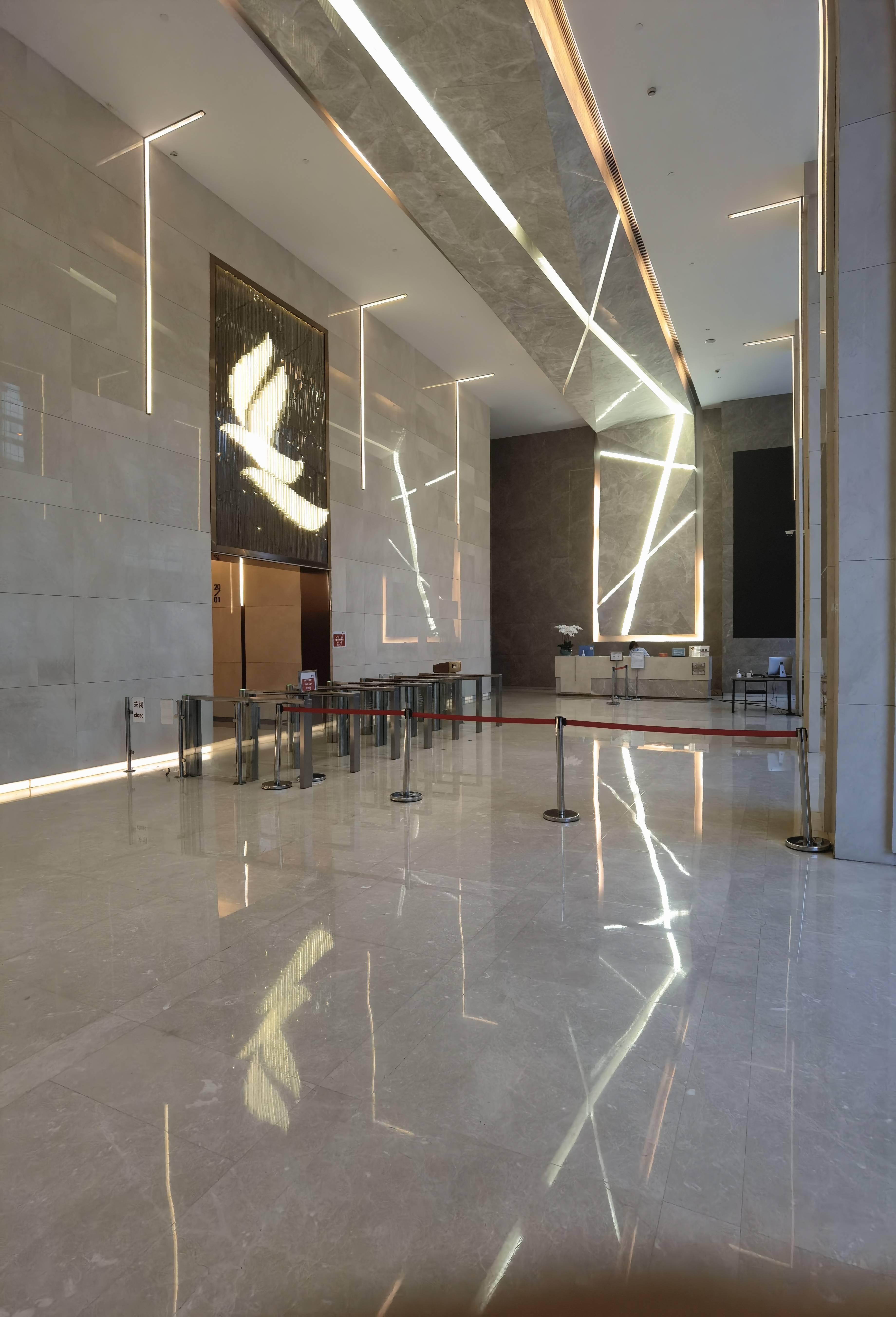 南京西路仲益大厦65平米写字楼出租