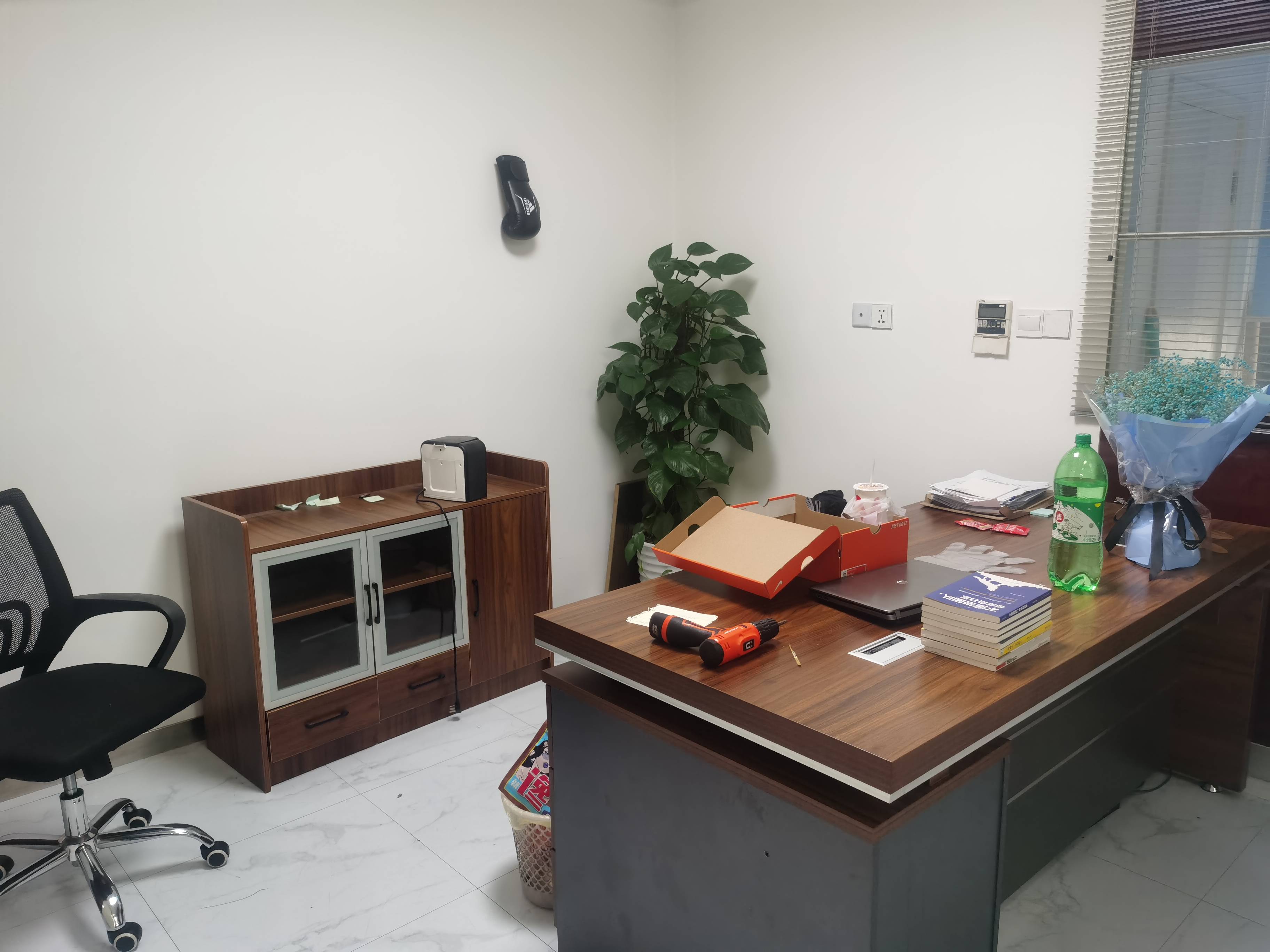 不夜城苏河1号132平米写字楼出租