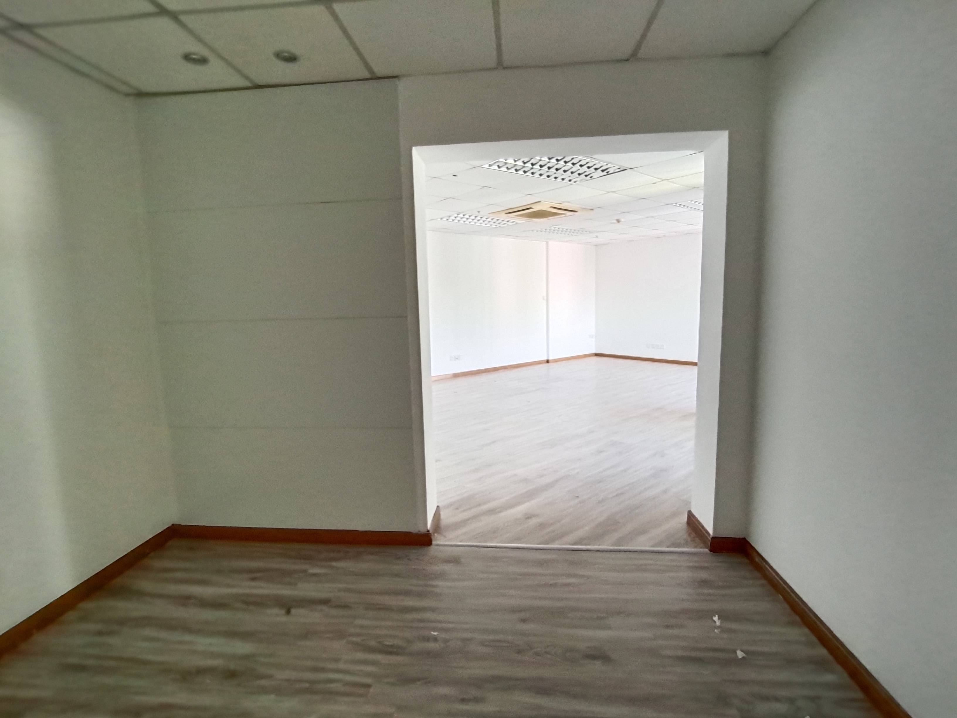 中山公园嘉利大厦70平米写字楼出租