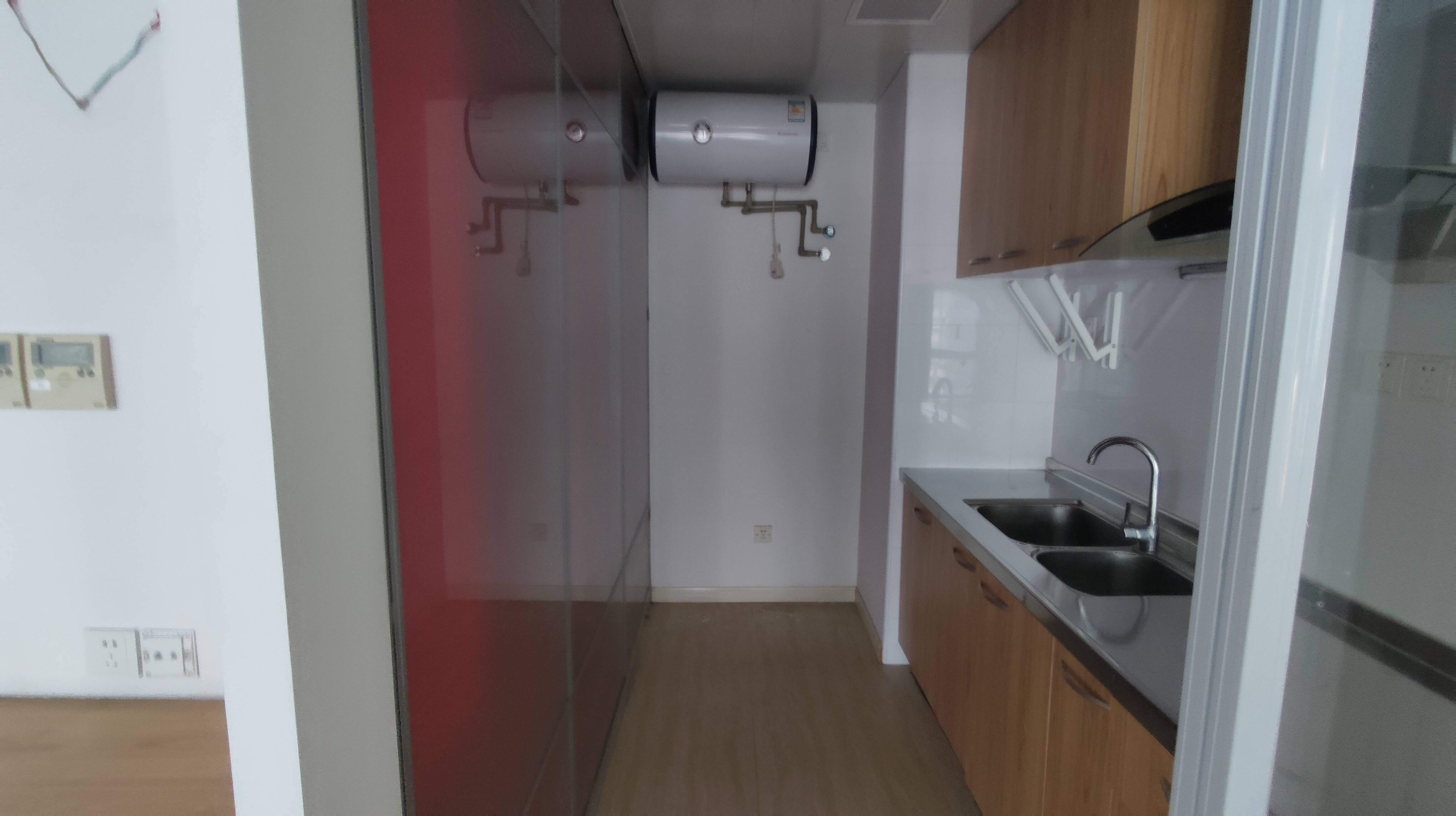 长风国盛中心110平米写字楼出租