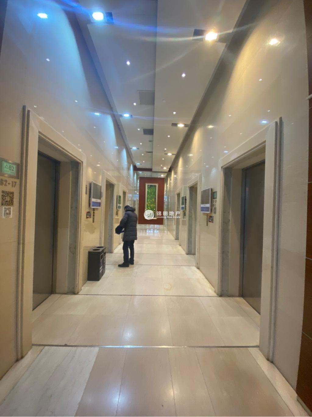 四川北路嘉杰国际广场217平米写字楼出租