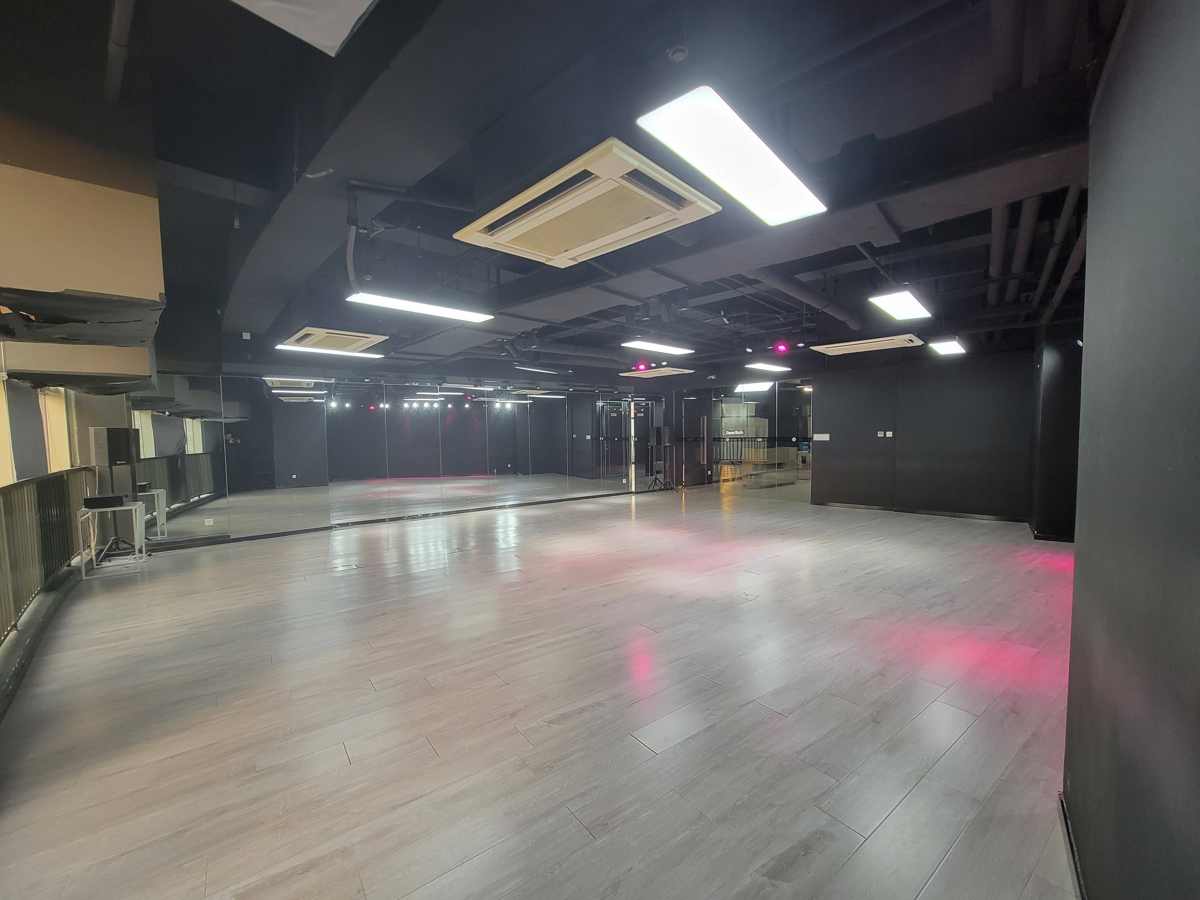 长寿路源达大厦198平米写字楼出租