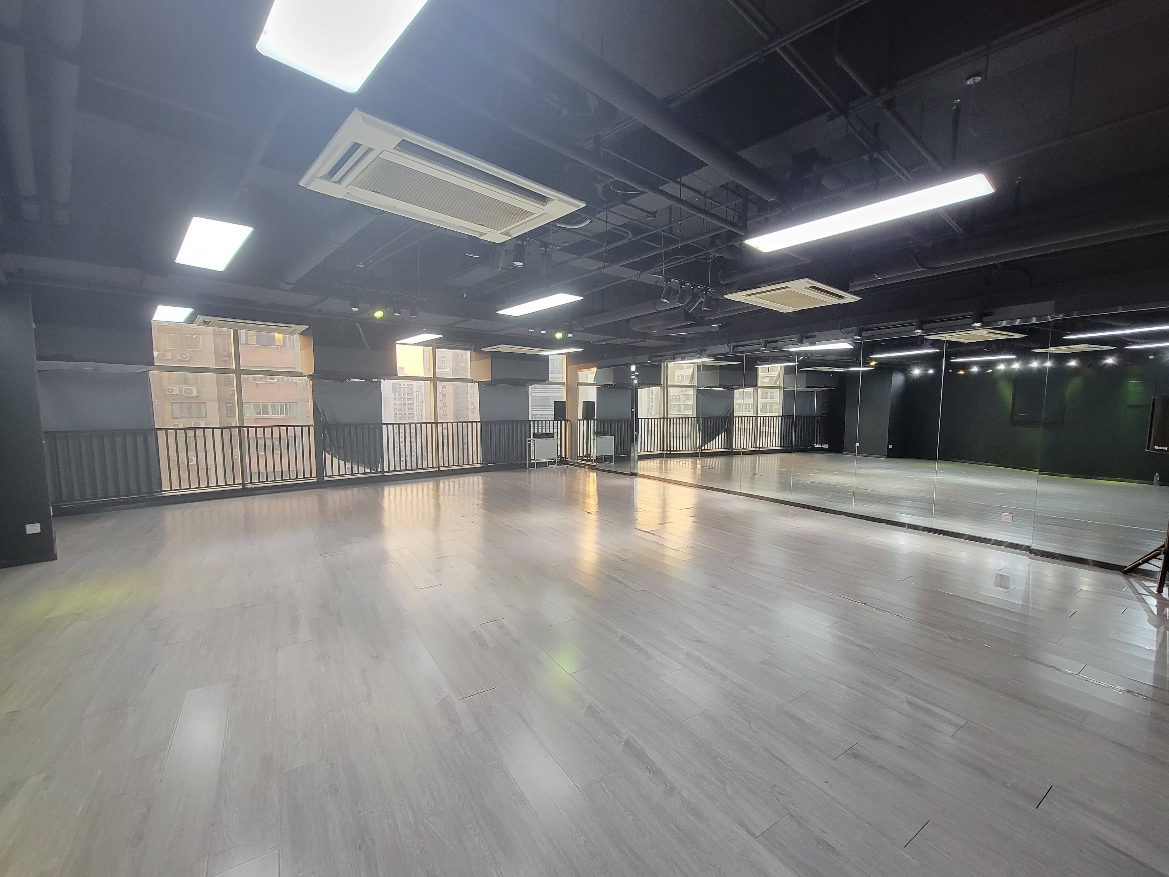 长寿路源达大厦198平米写字楼出租