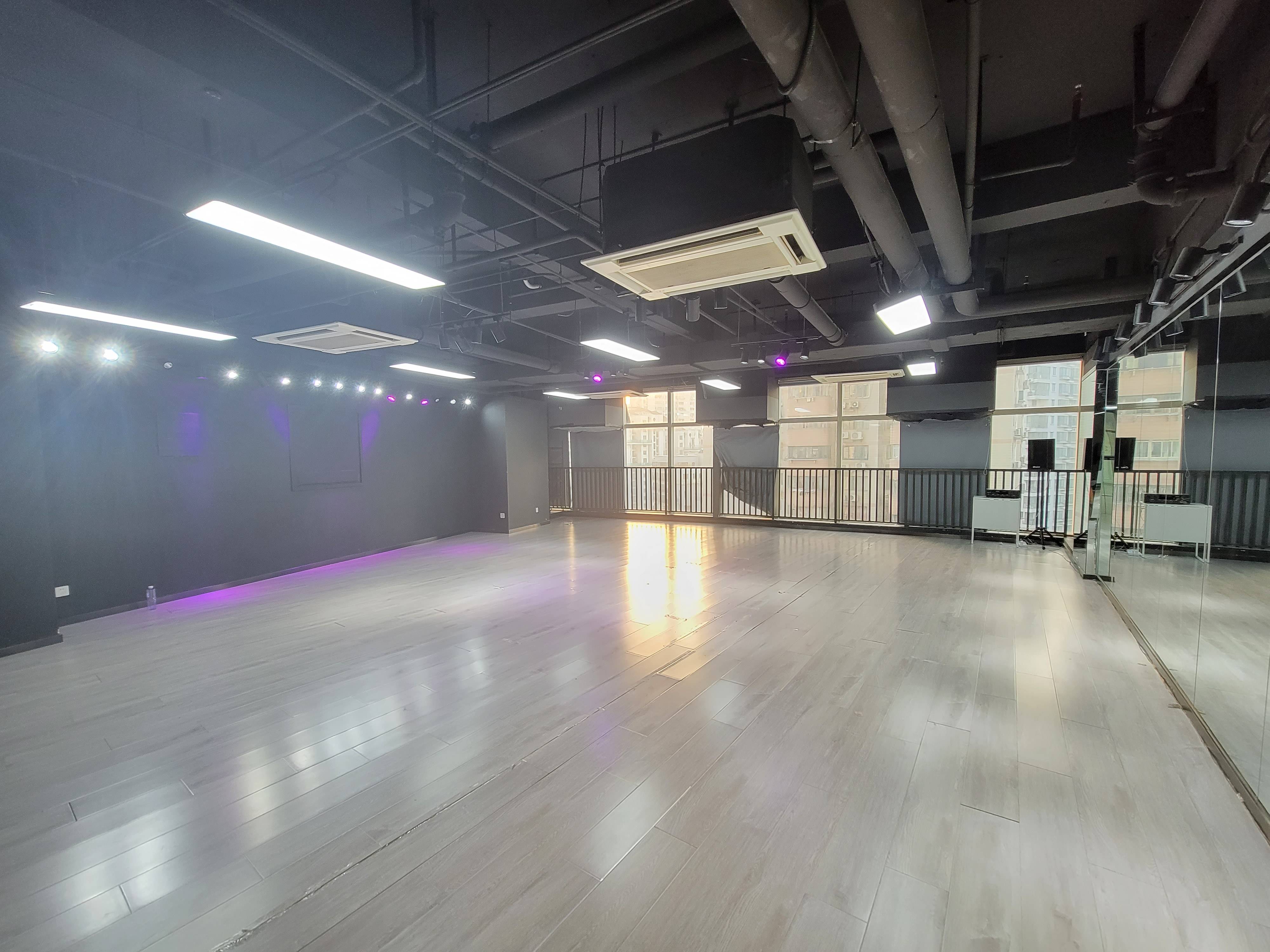 长寿路源达大厦198平米写字楼出租