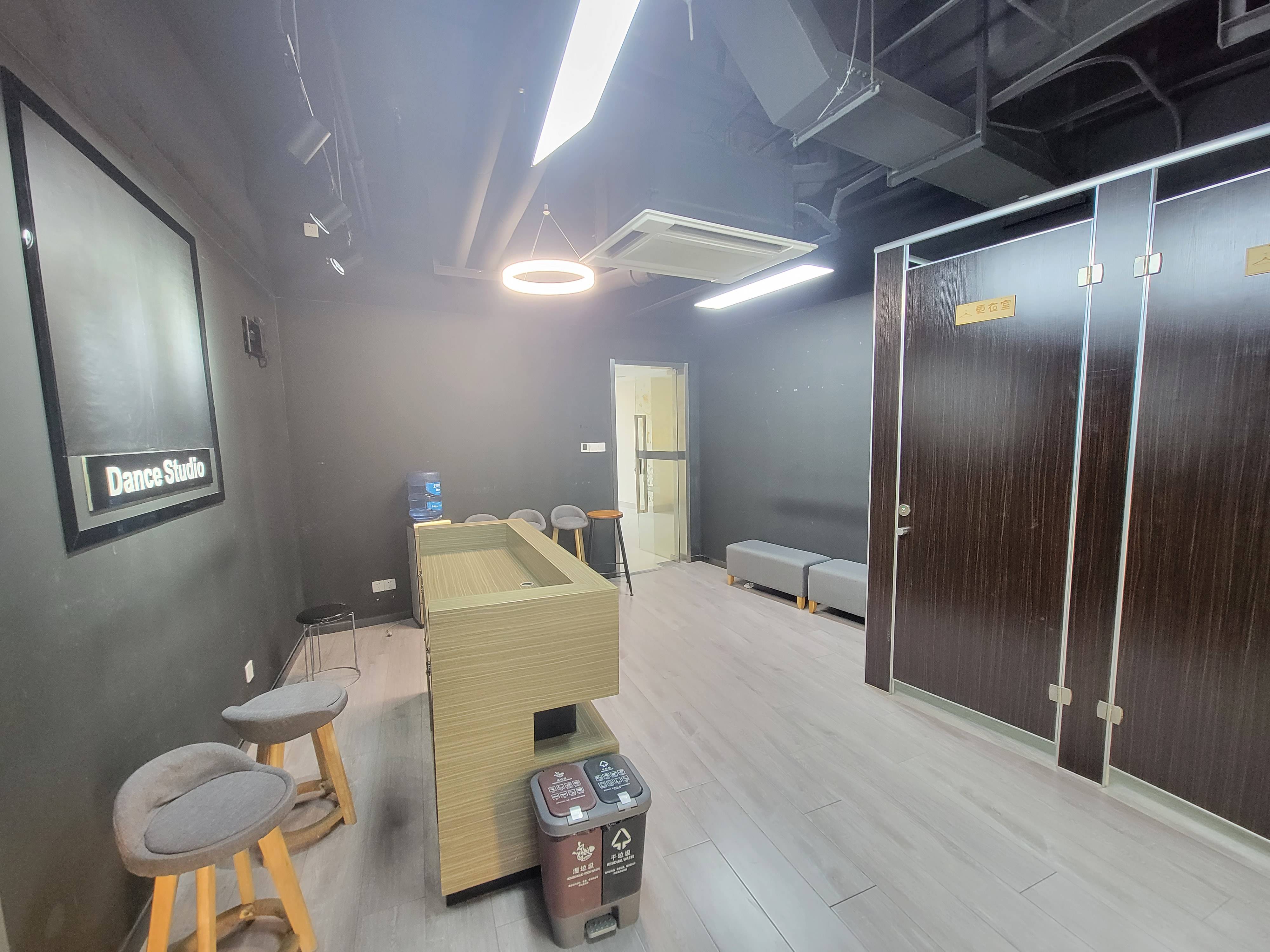 长寿路源达大厦198平米写字楼出租