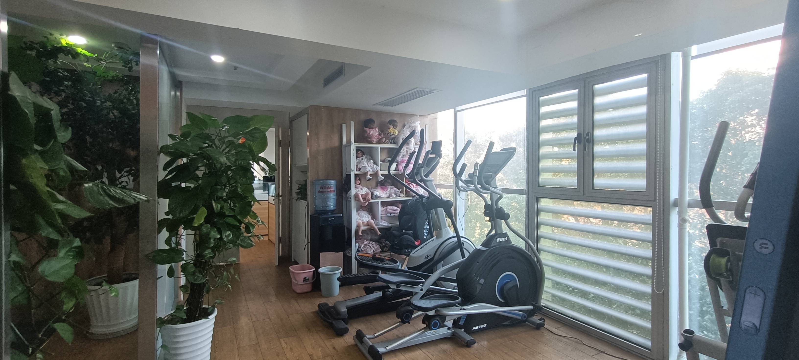 莘庄绿地蓝海68平米写字楼出租