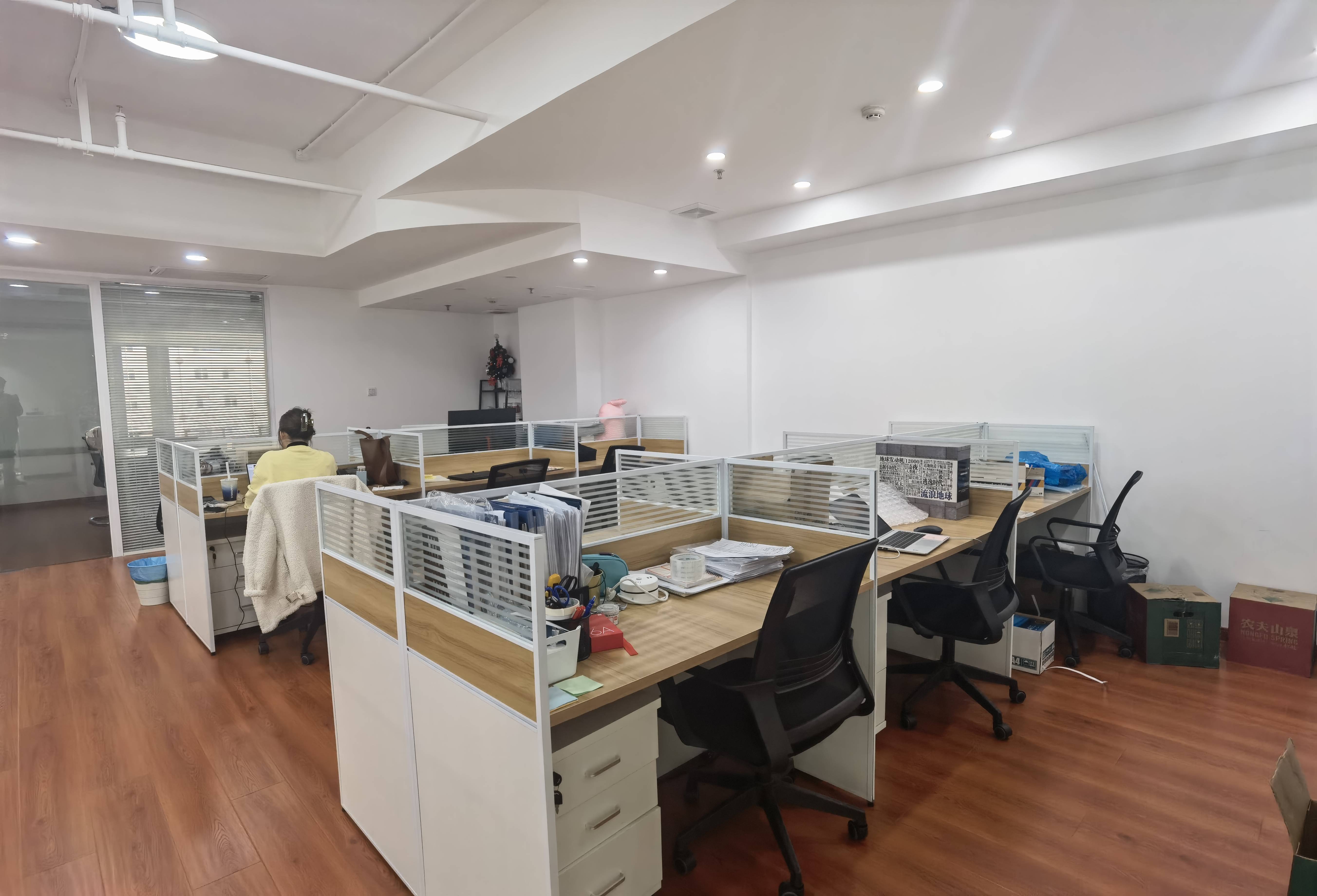 豫园旺角广场191平米写字楼出租