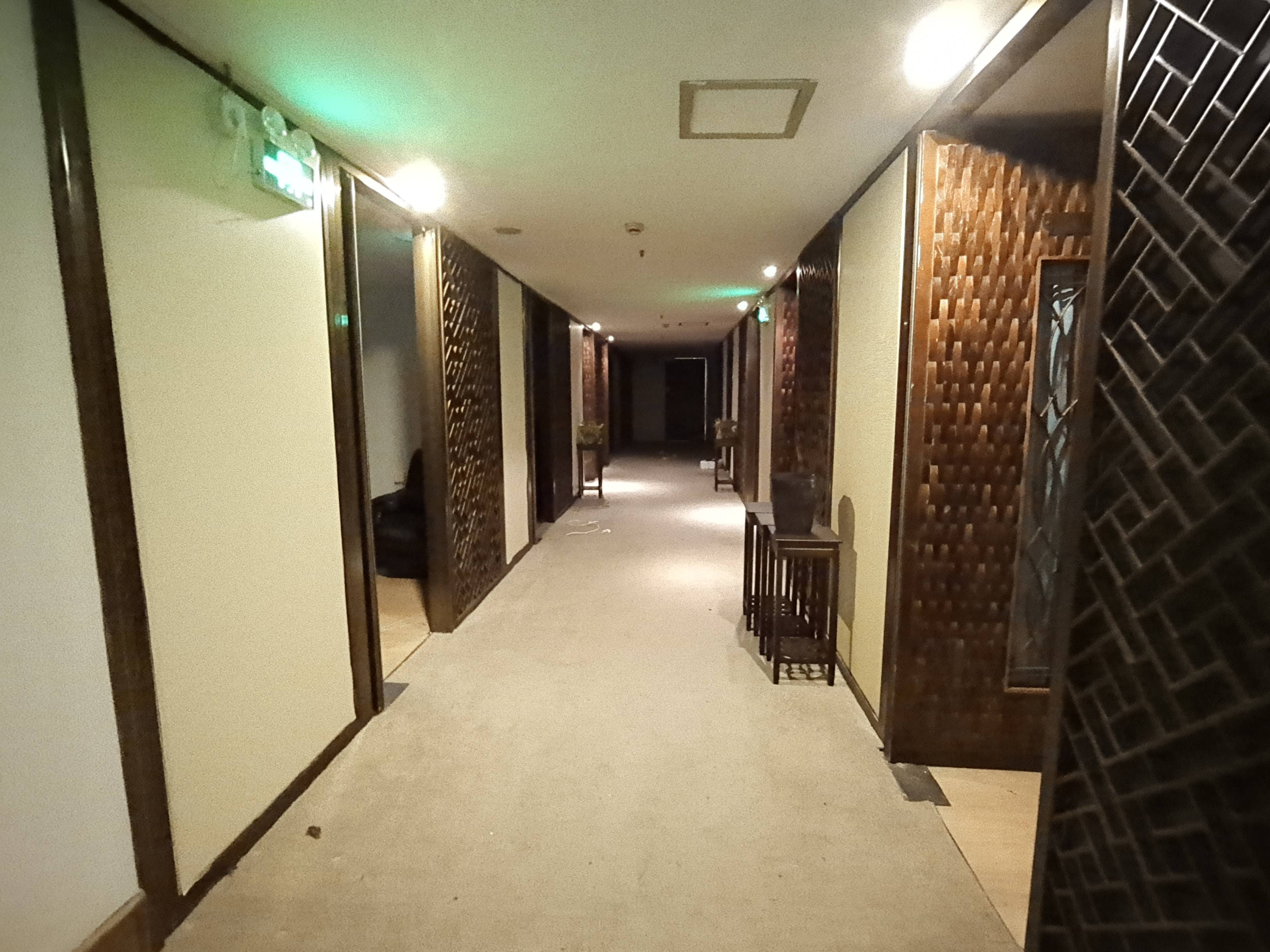 天山金桥大厦123平米写字楼出租