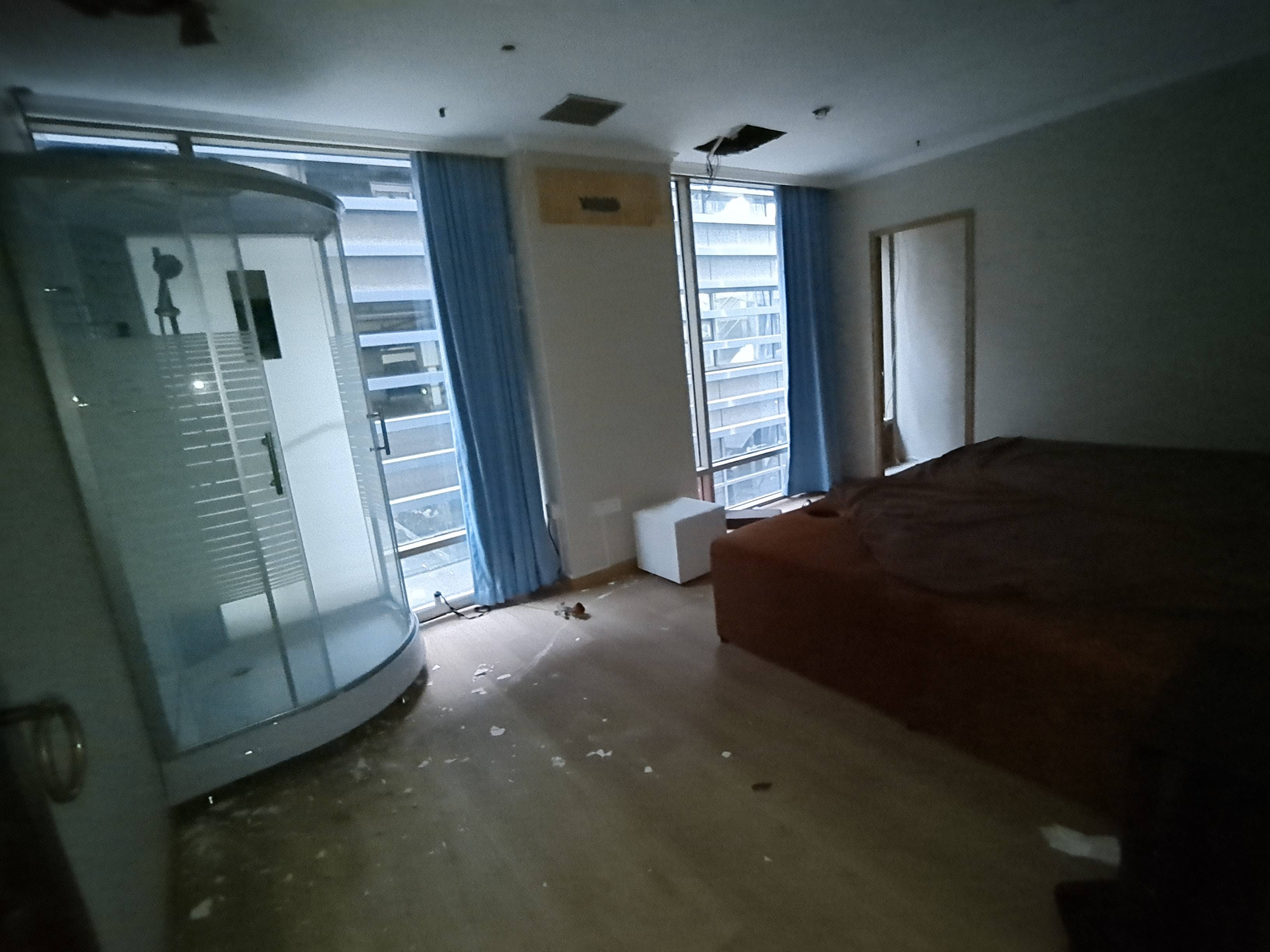 天山金桥大厦123平米写字楼出租