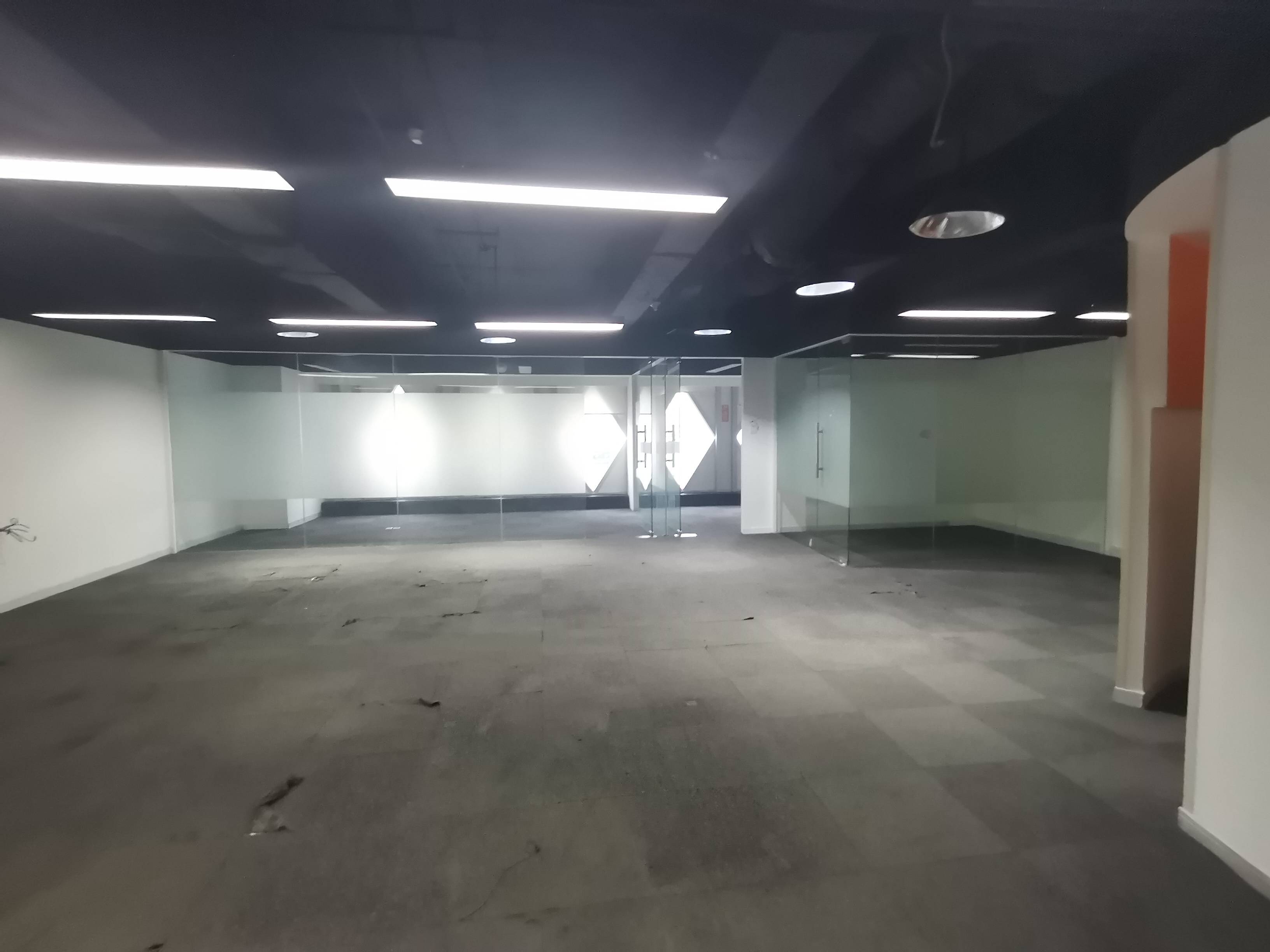 人民广场科技京城大厦171平米写字楼出租