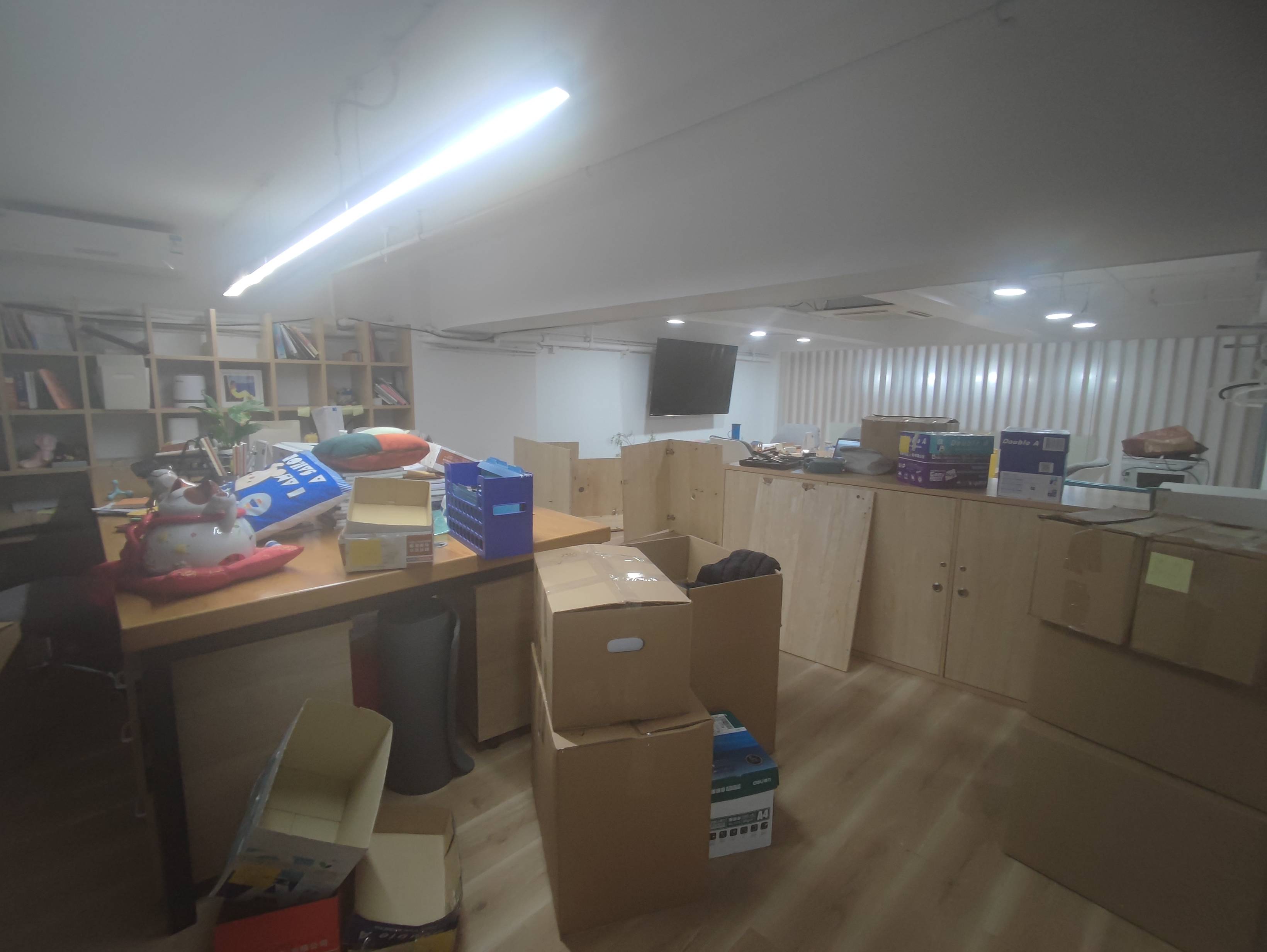 江宁路静安创展中心200平米写字楼出租