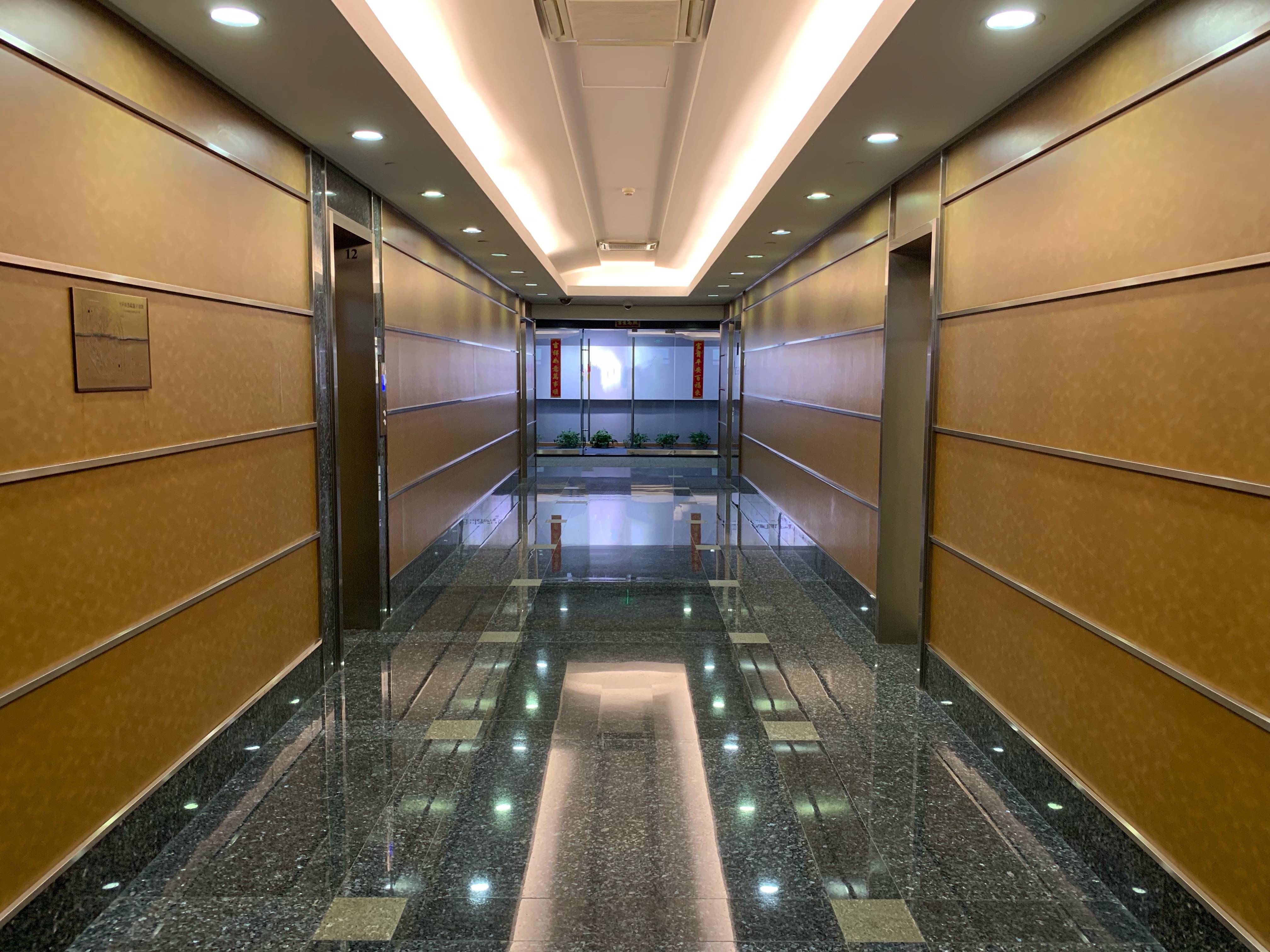 徐家汇均瑶国际广场352平米写字楼出租