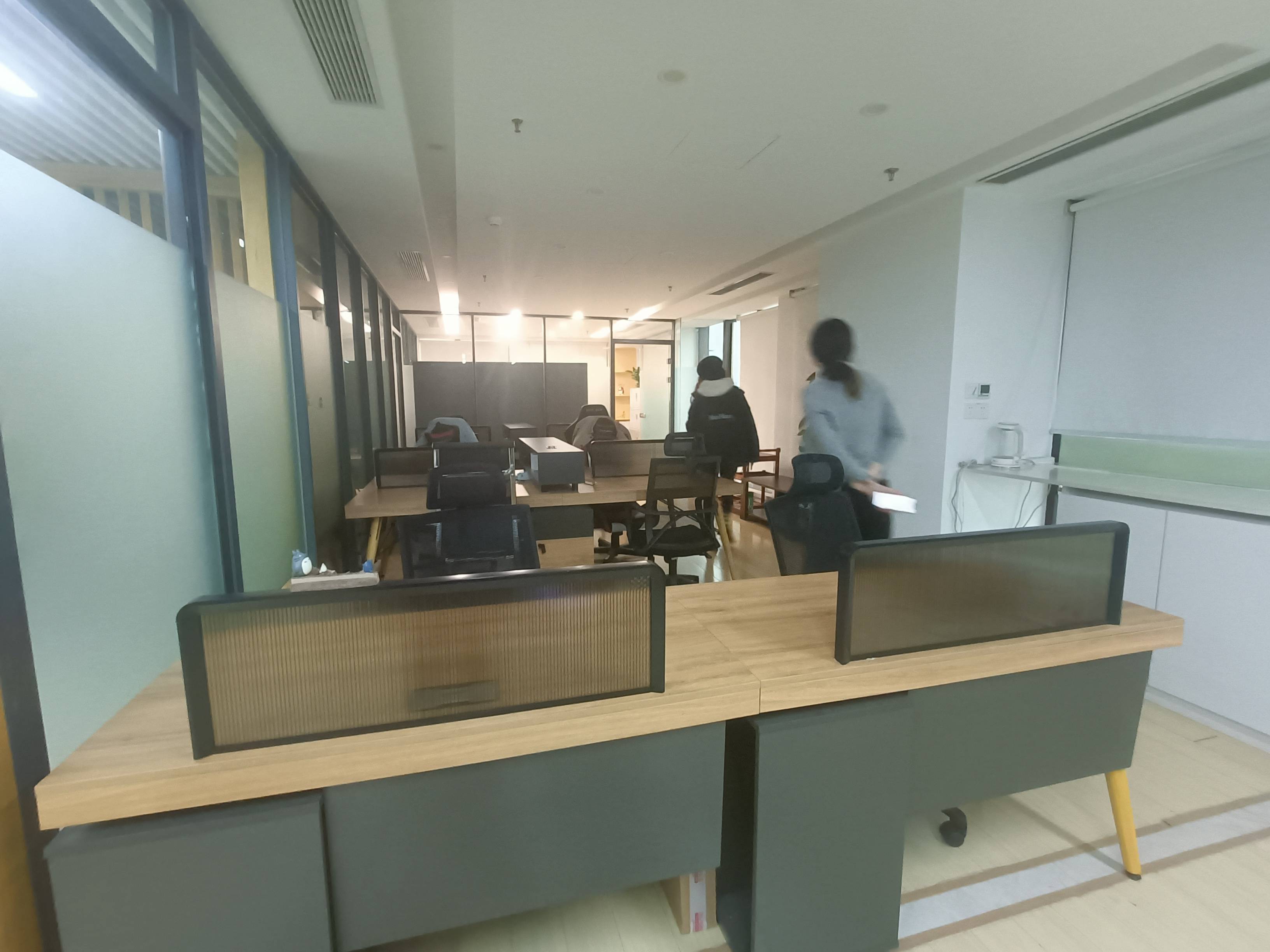 徐家汇均瑶国际广场352平米写字楼出租