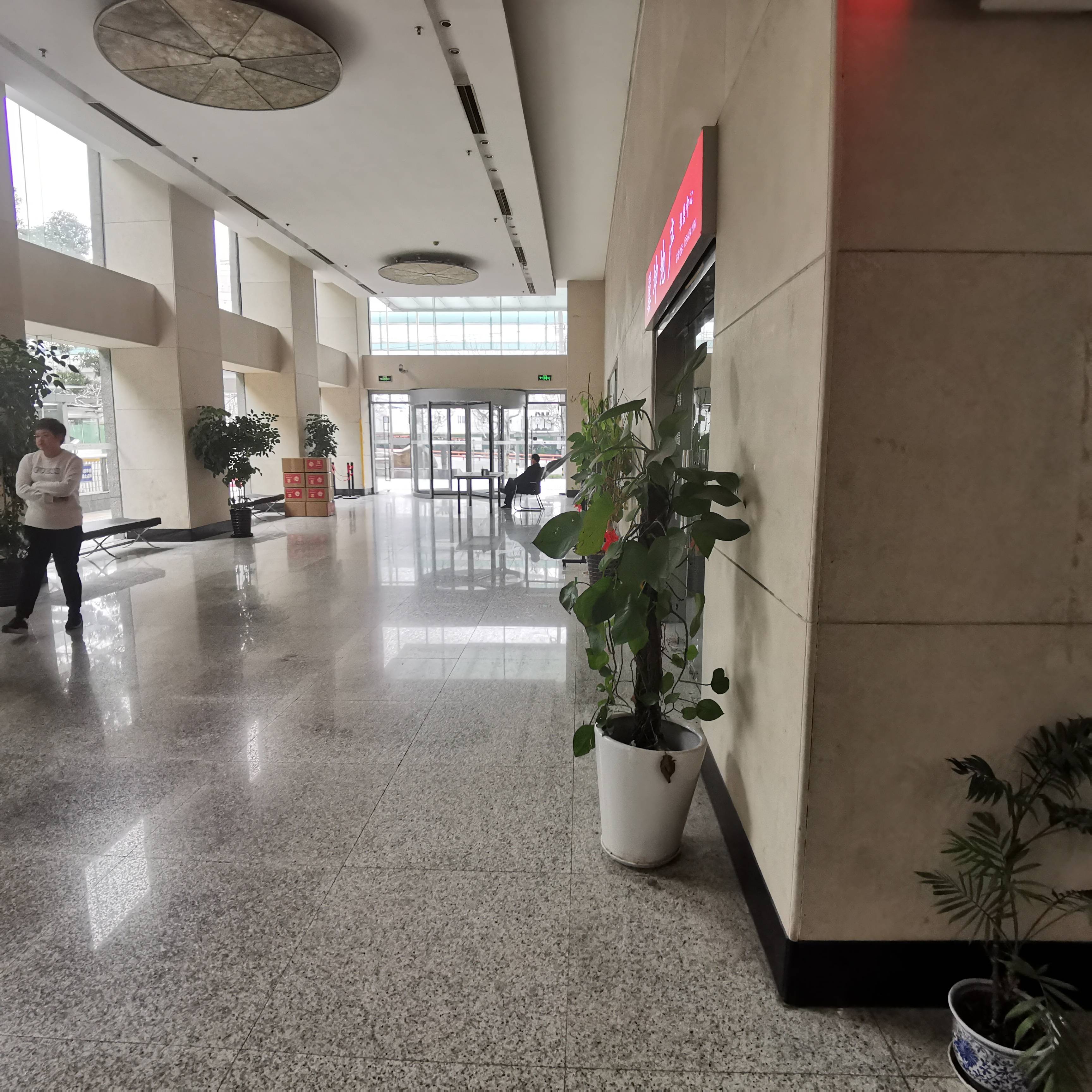 武宁杰地大厦105平米写字楼出租