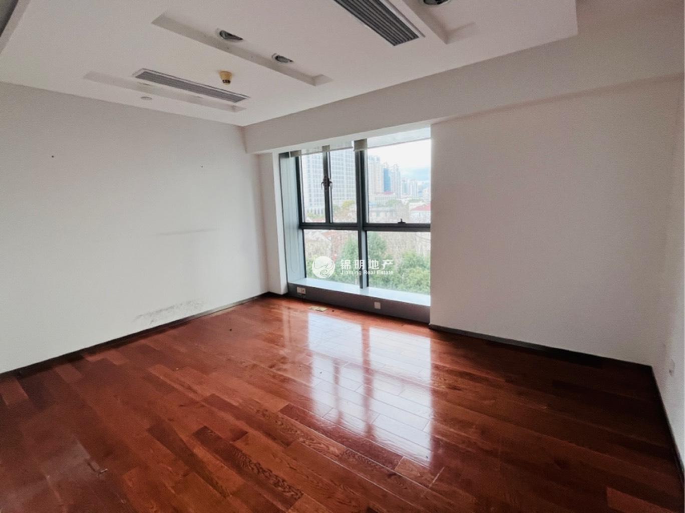 静安寺静安中华大厦248平米写字楼出租