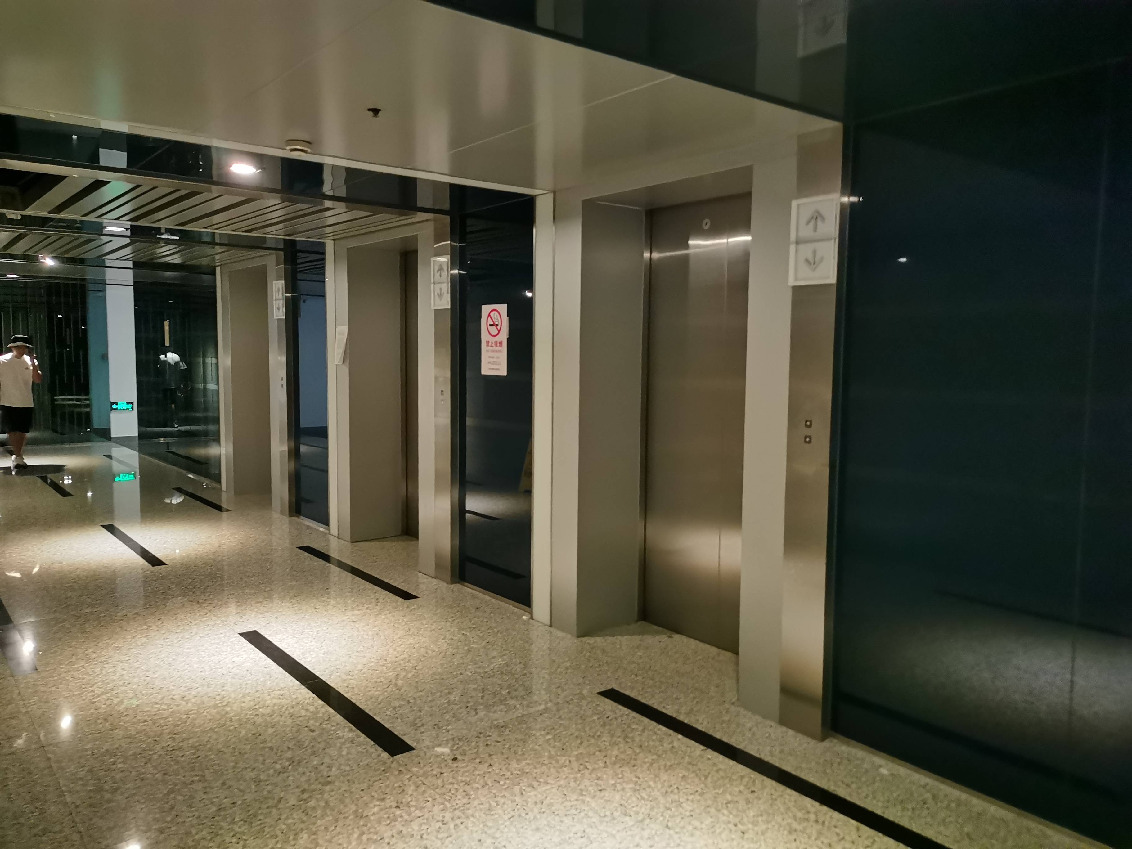 莘庄绿地蓝海115平米写字楼出租