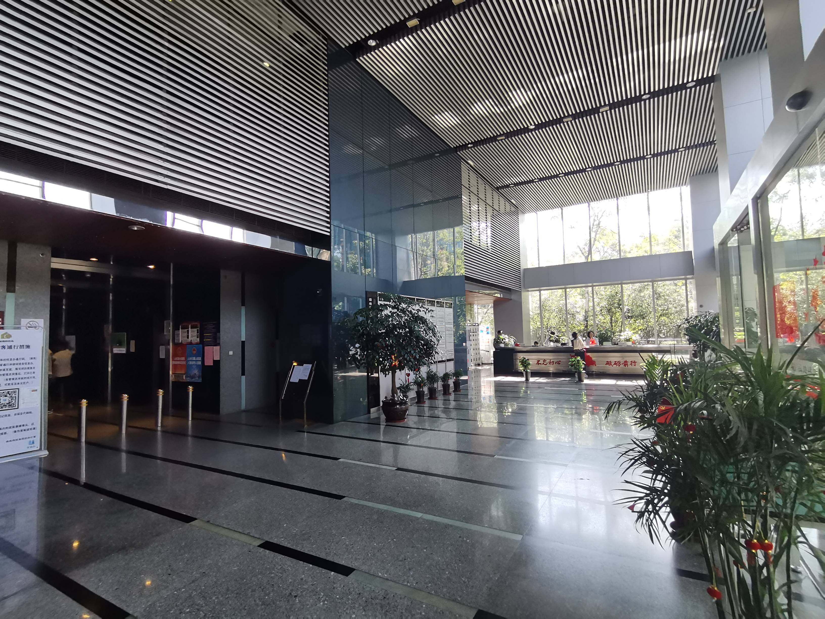 莘庄绿地蓝海115平米写字楼出租