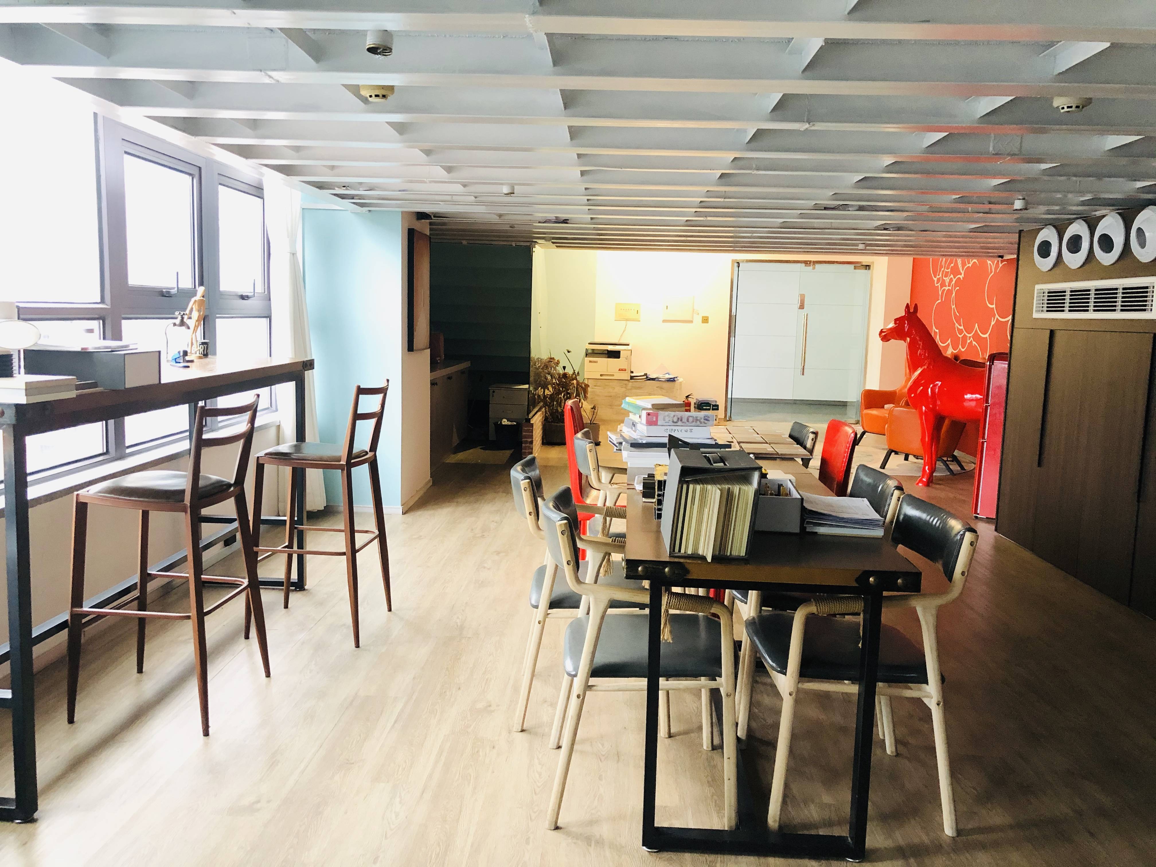 江宁路静安创展中心149平米写字楼出租