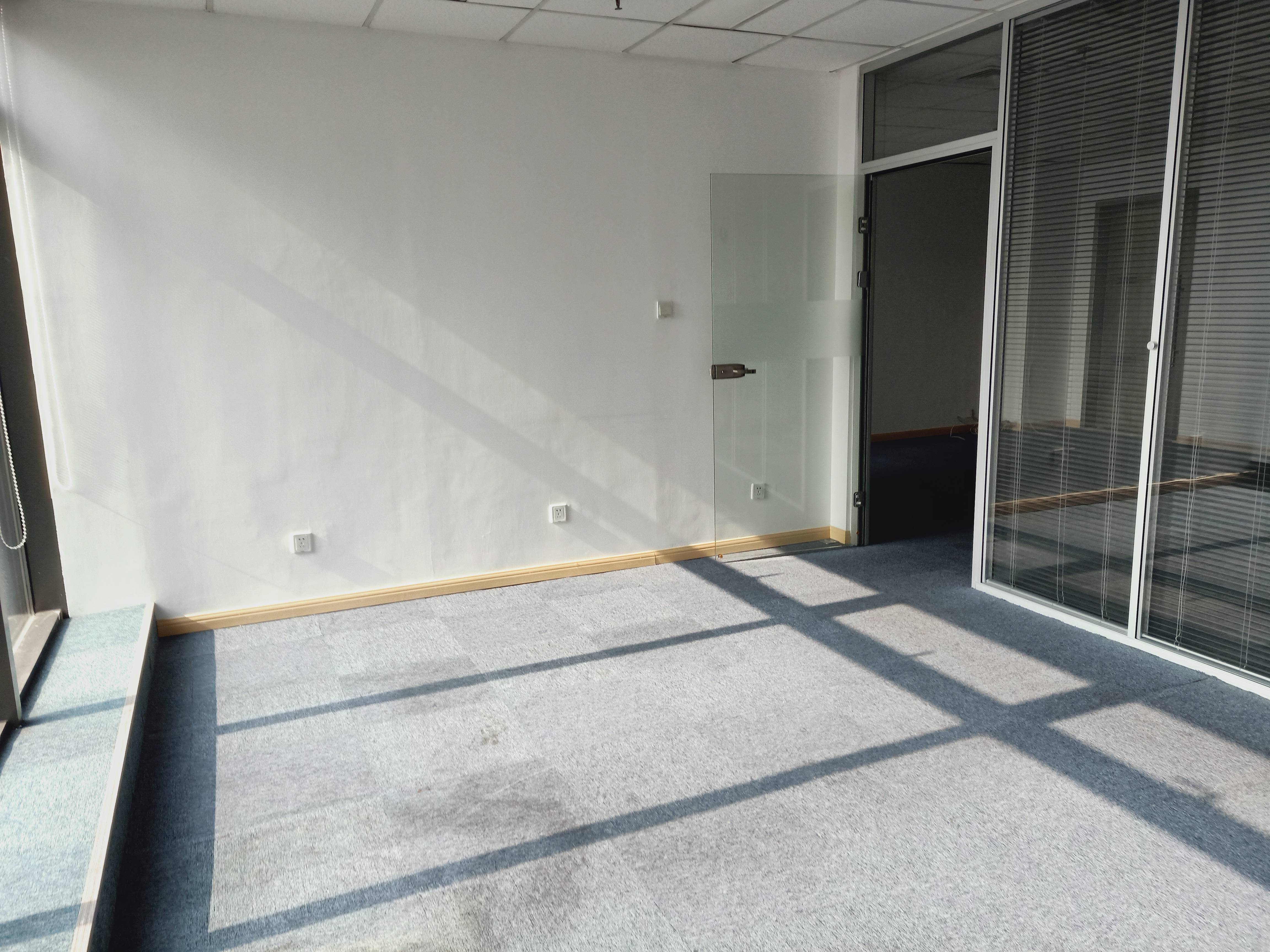 古美莲花国际广场108平米写字楼出租