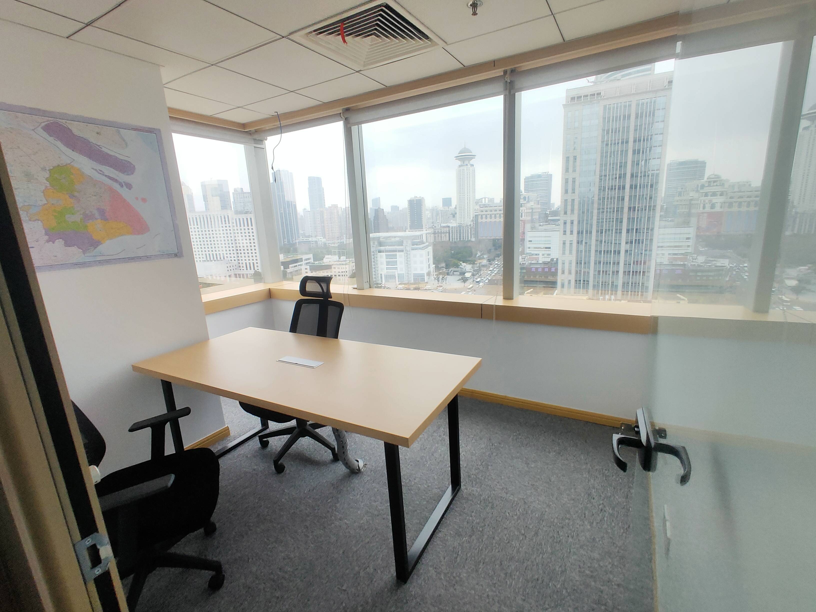 人民广场港陆广场260平米写字楼出租