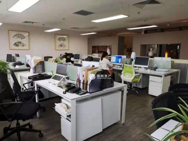 人民广场港陆广场294平米写字楼出租